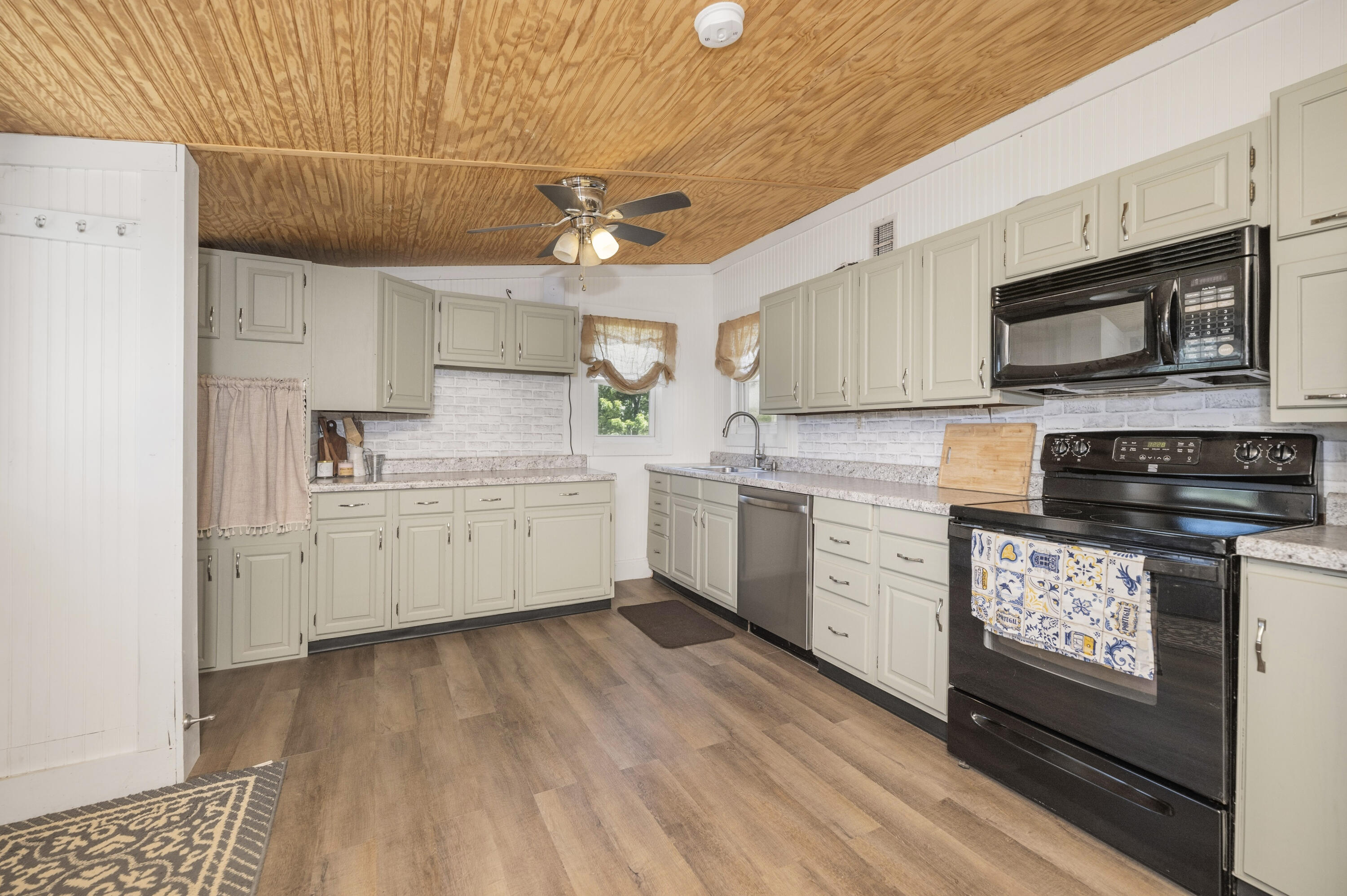 1160 Hopewell Road