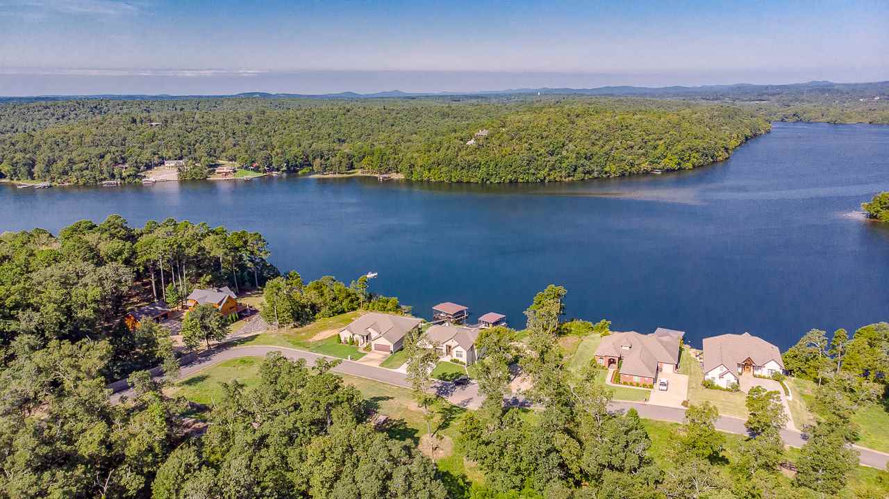 Lot 10 Gibbins Trail