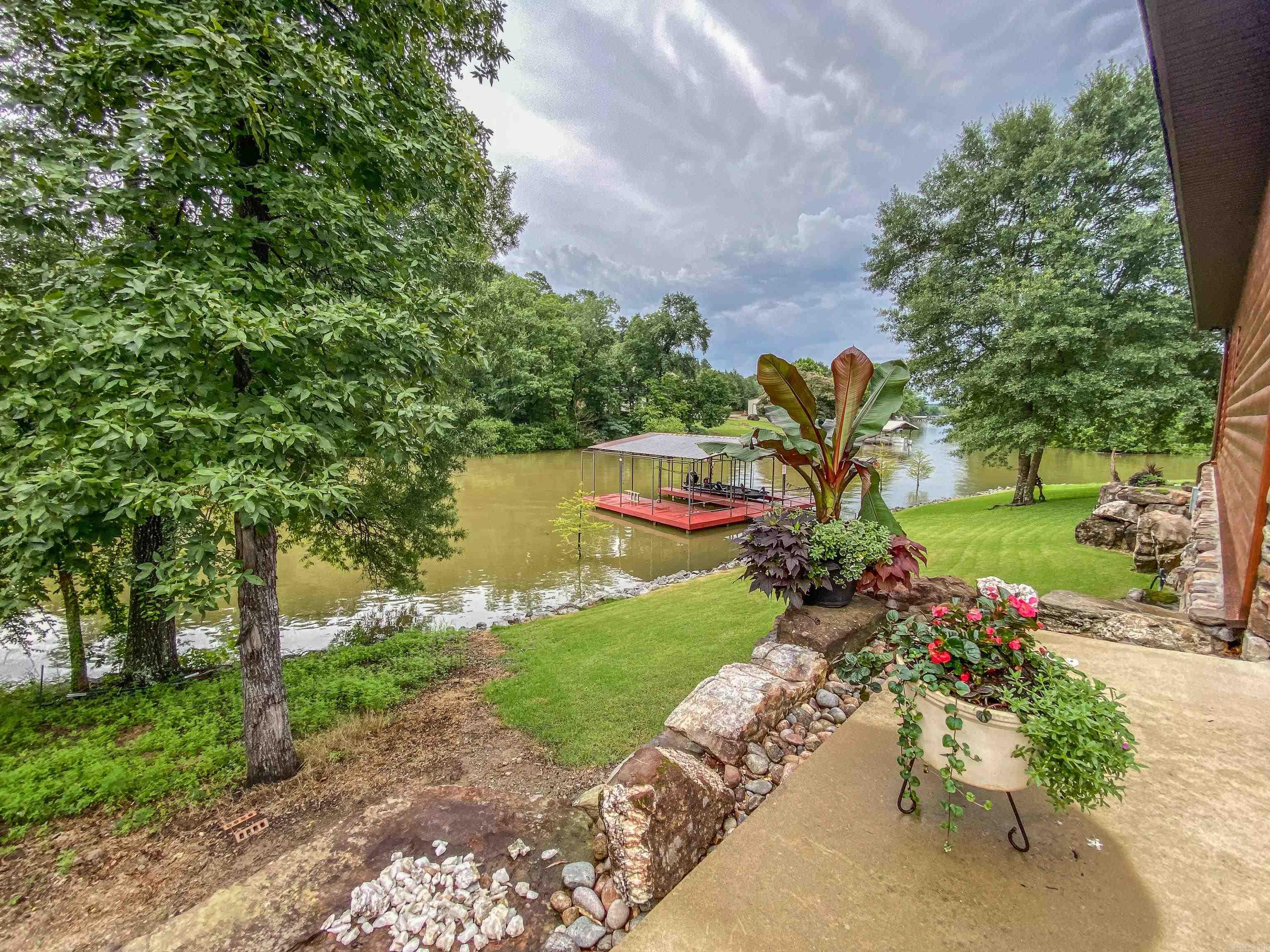 168 Golden Oak Place