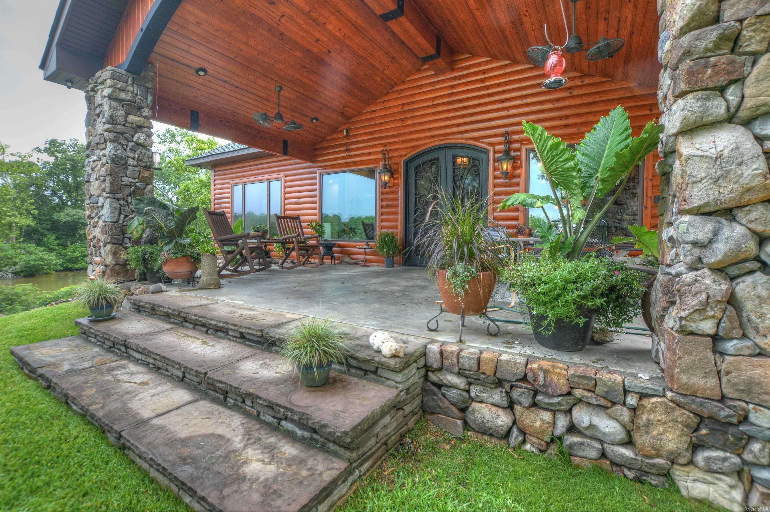 168 Golden Oak Place