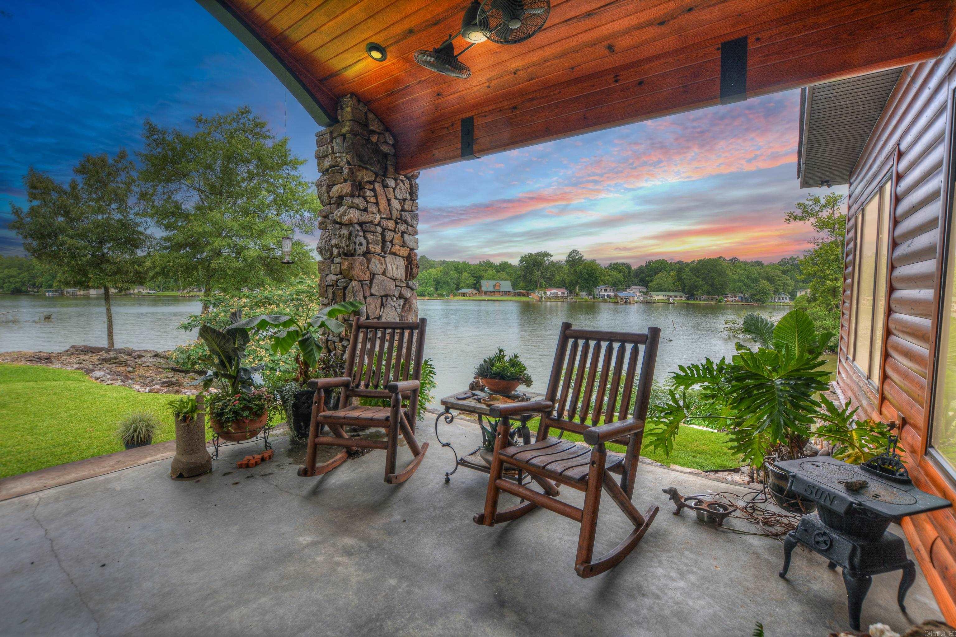 168 Golden Oak Place