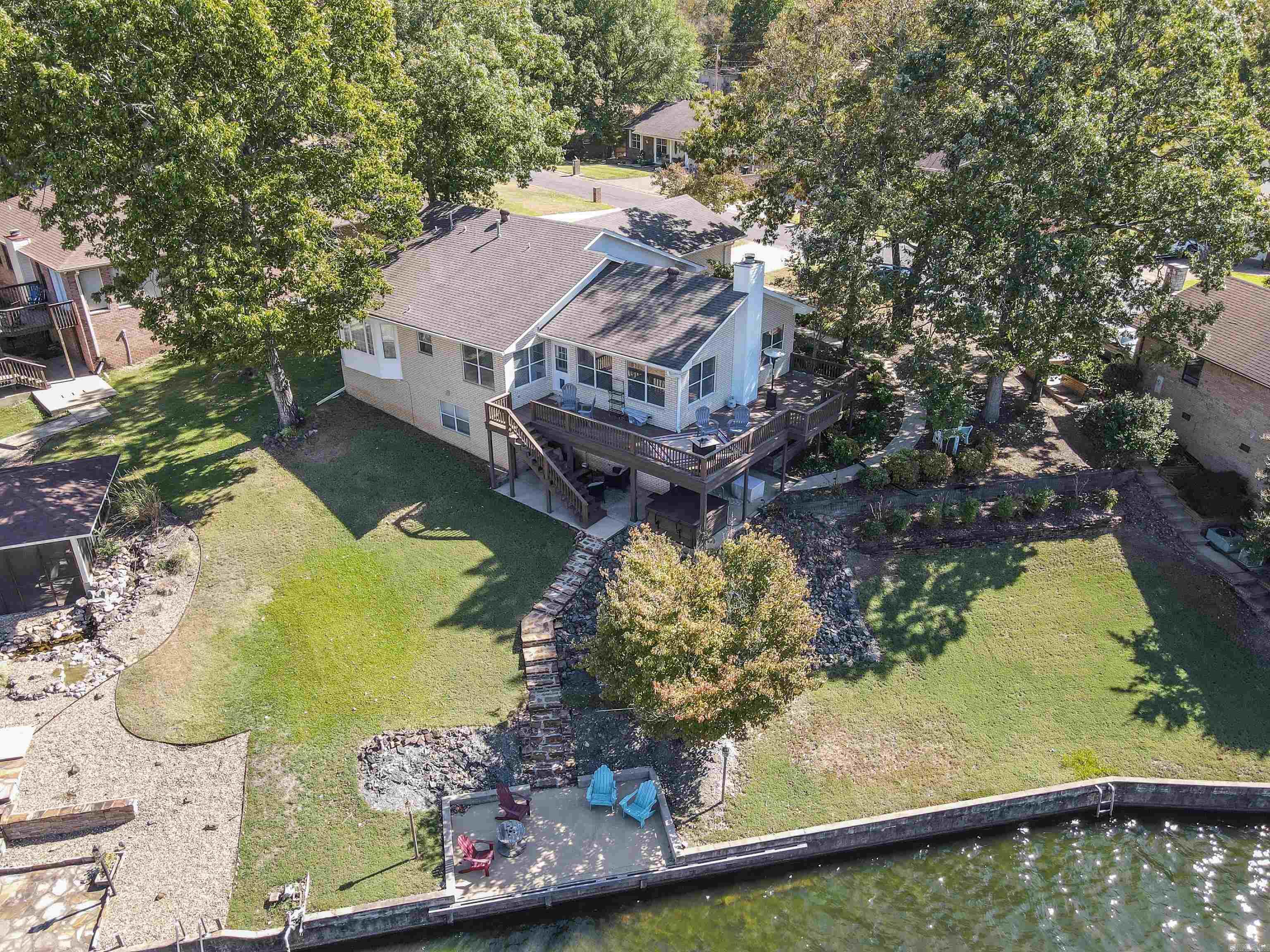 ✨ Lake Hamilton Living Awaits ✨