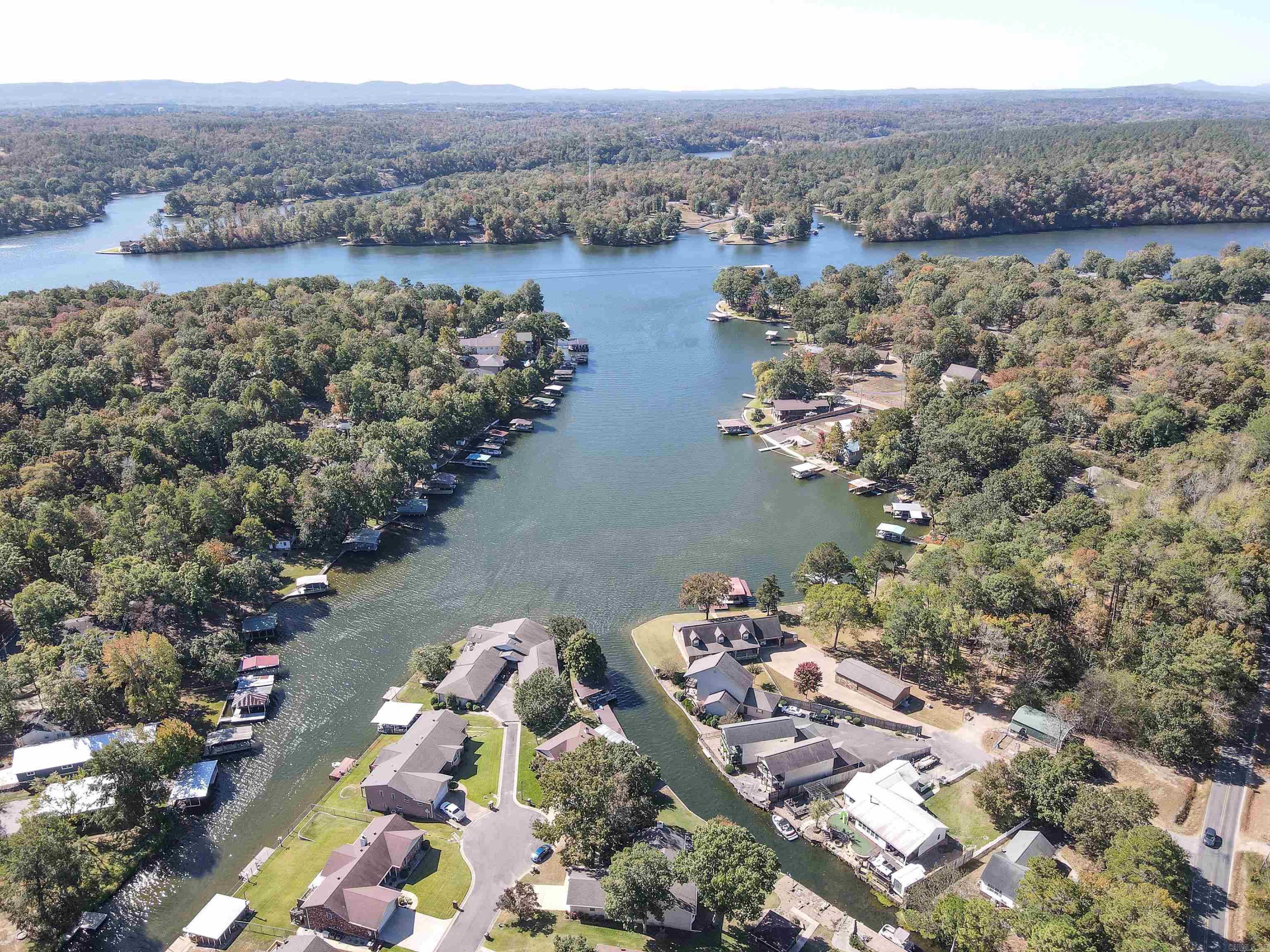 ✨ Lake Hamilton Living Awaits ✨