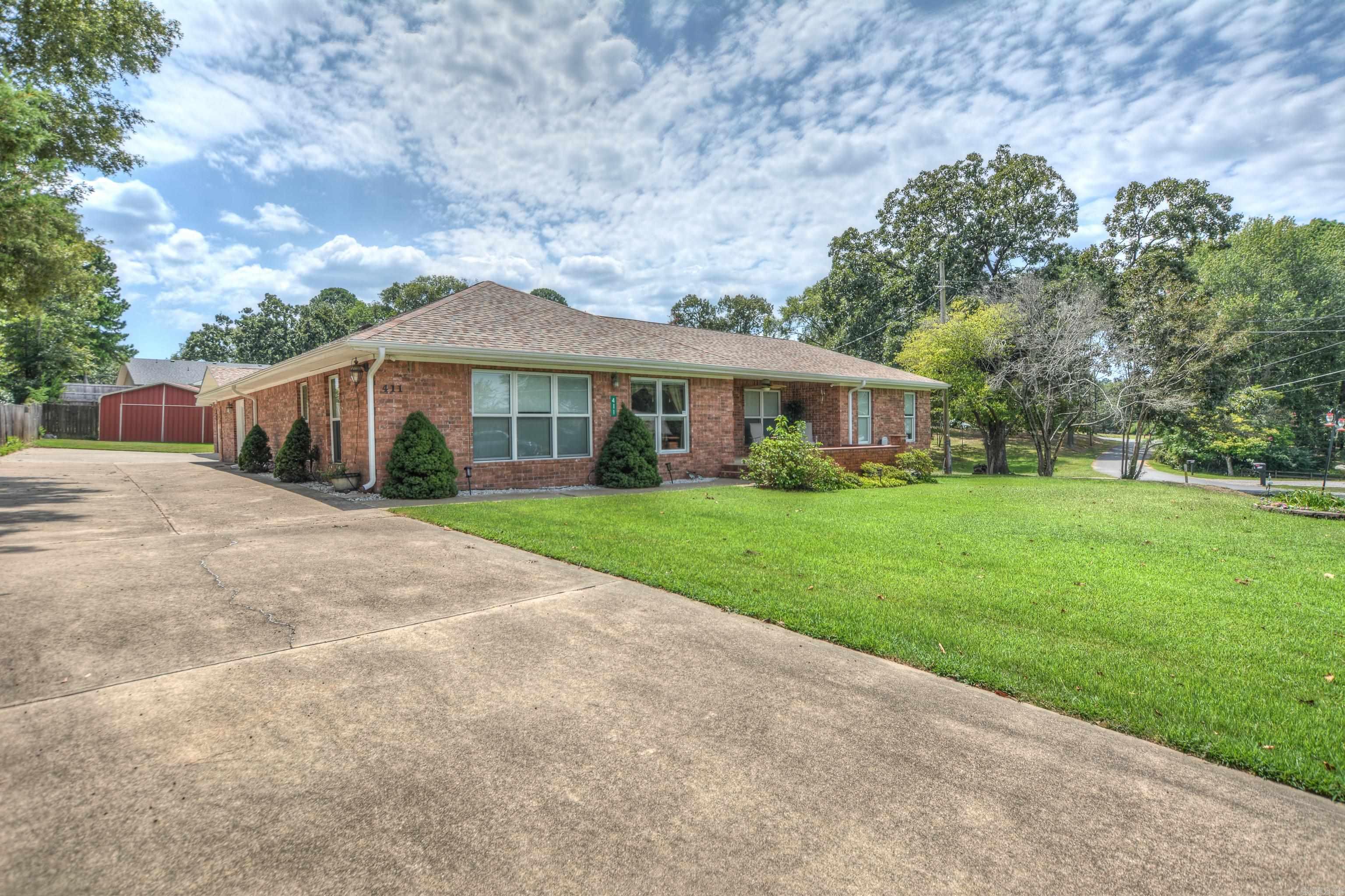 411 Beachview Circle