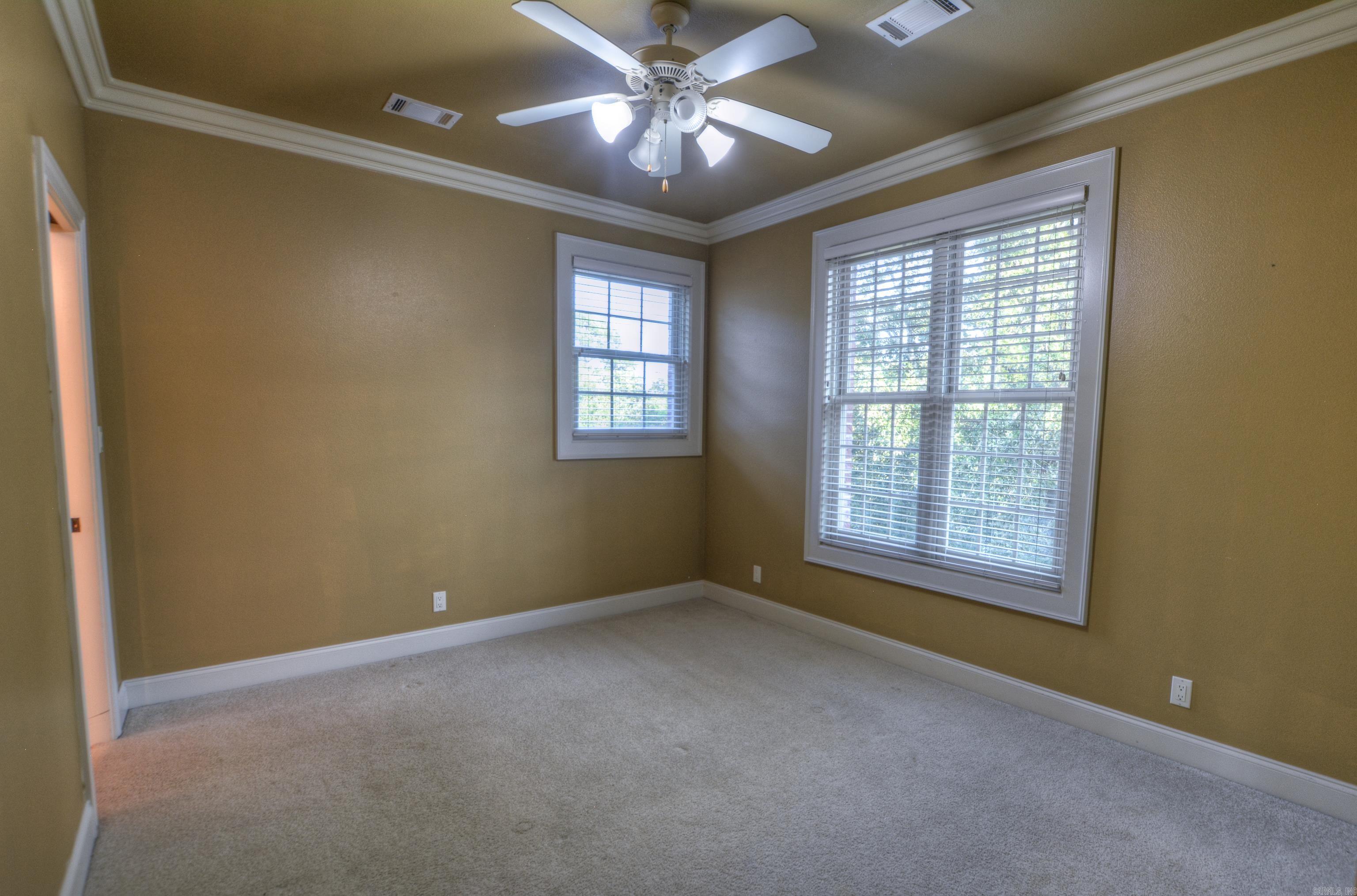 Grand Estate Living in Stonegate