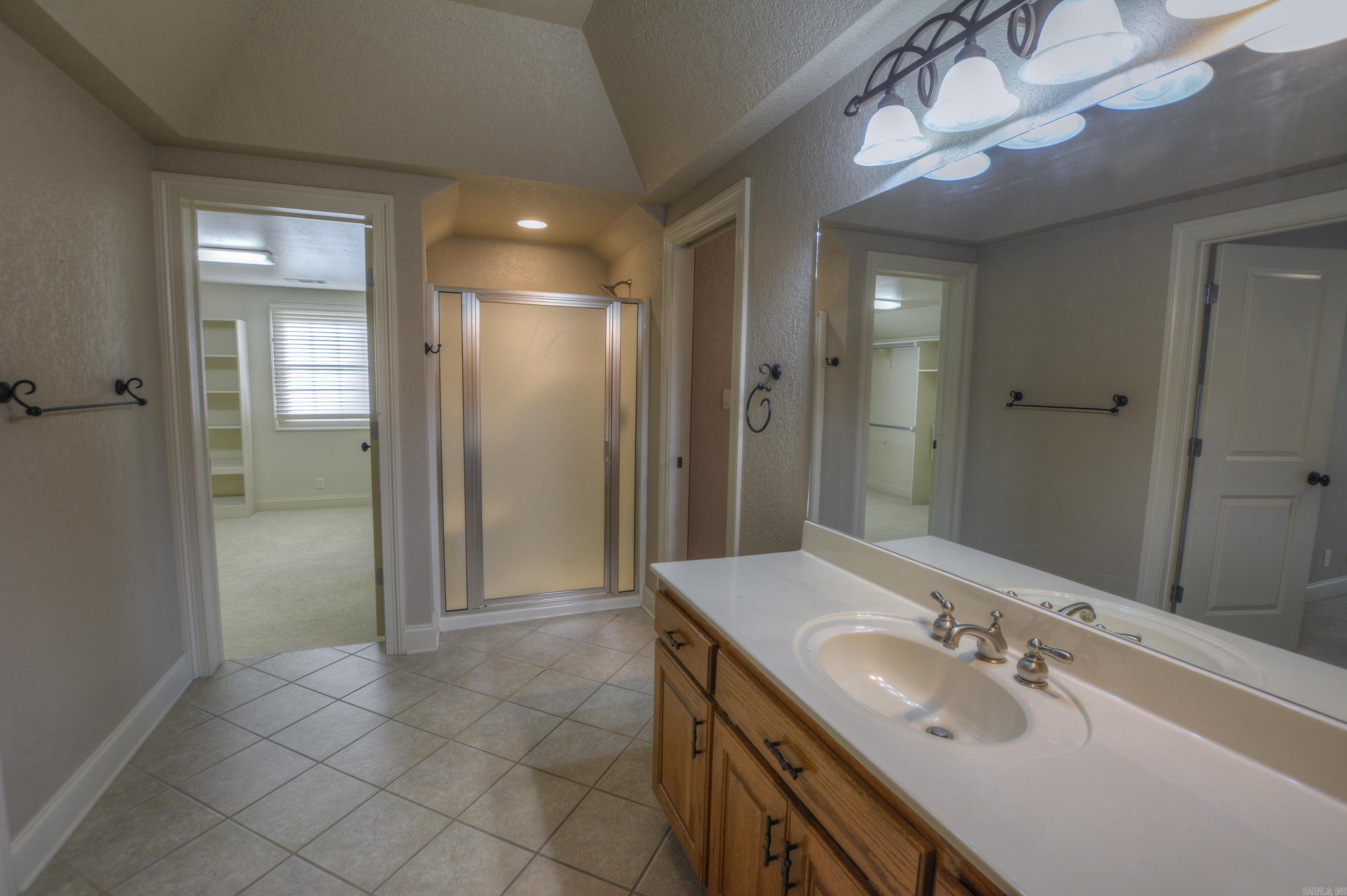 Grand Estate Living in Stonegate