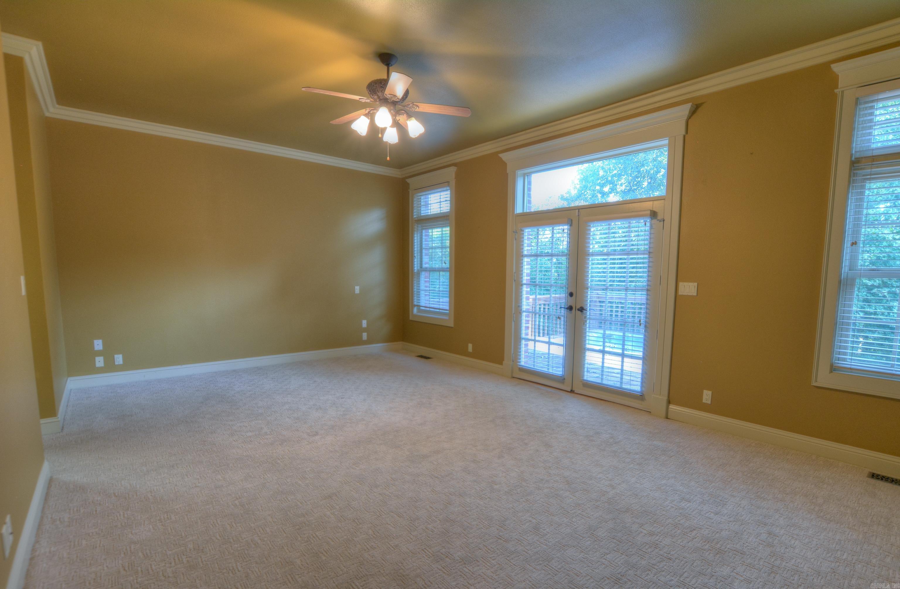 Grand Estate Living in Stonegate