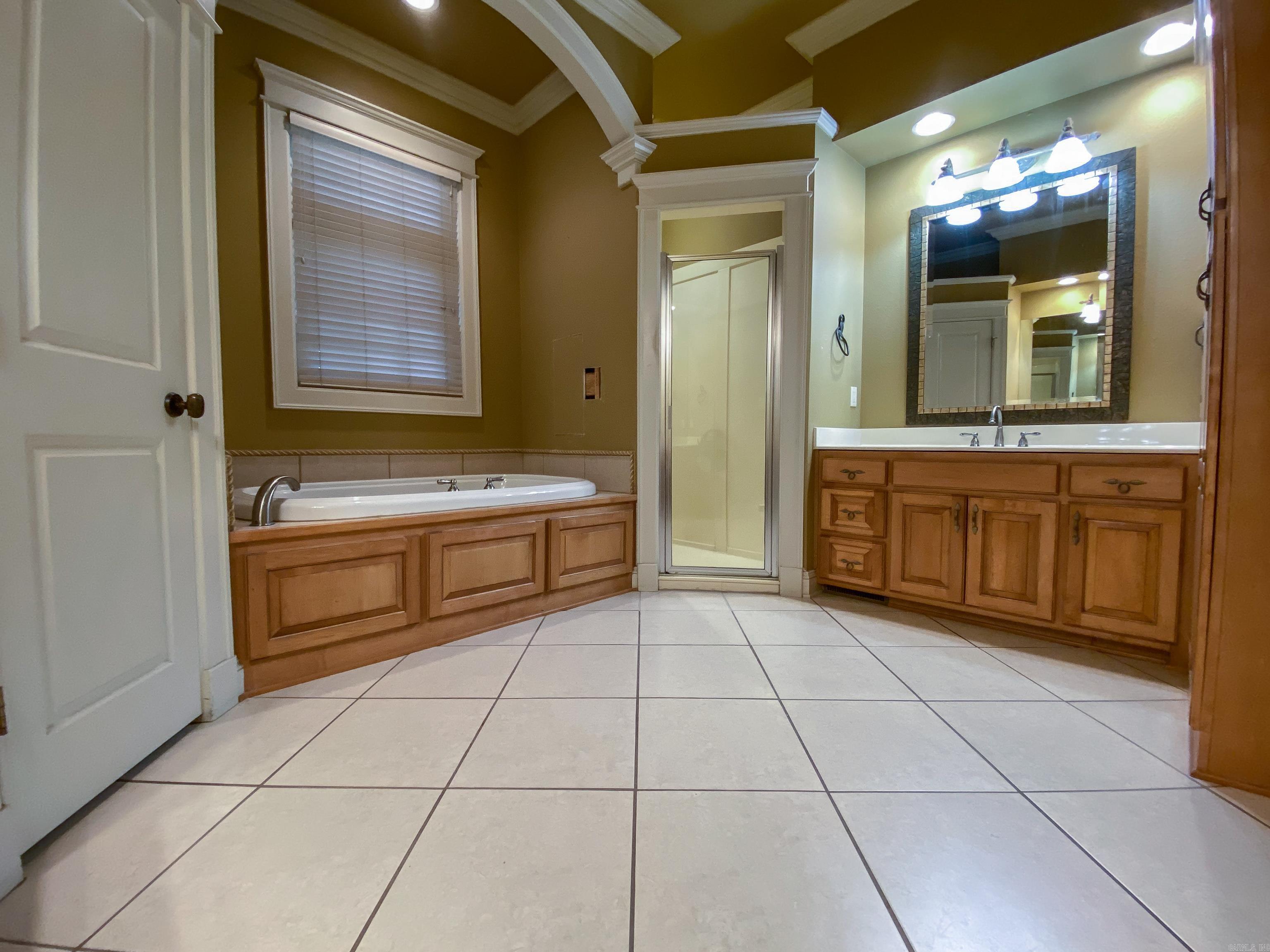 Grand Estate Living in Stonegate