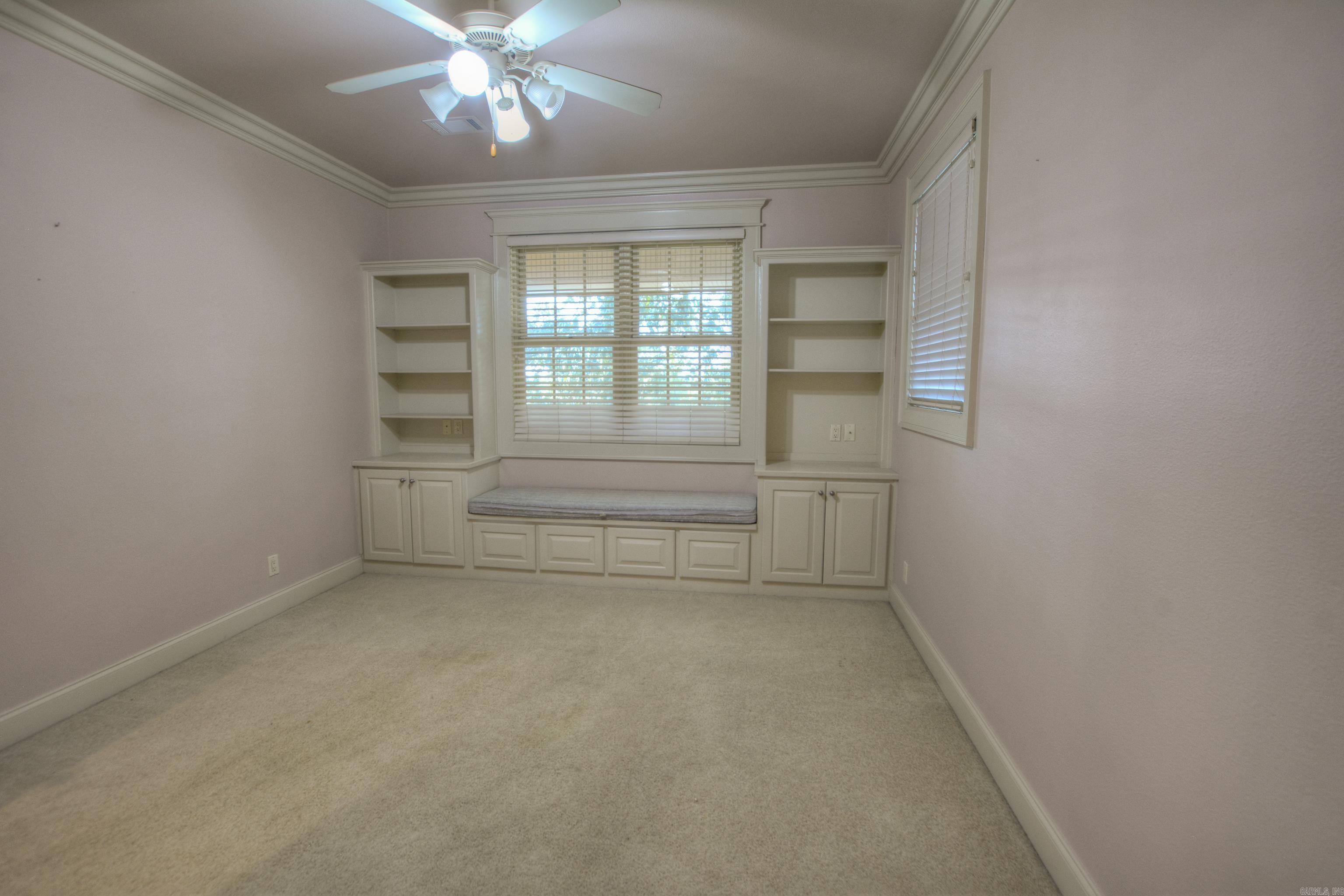 Grand Estate Living in Stonegate