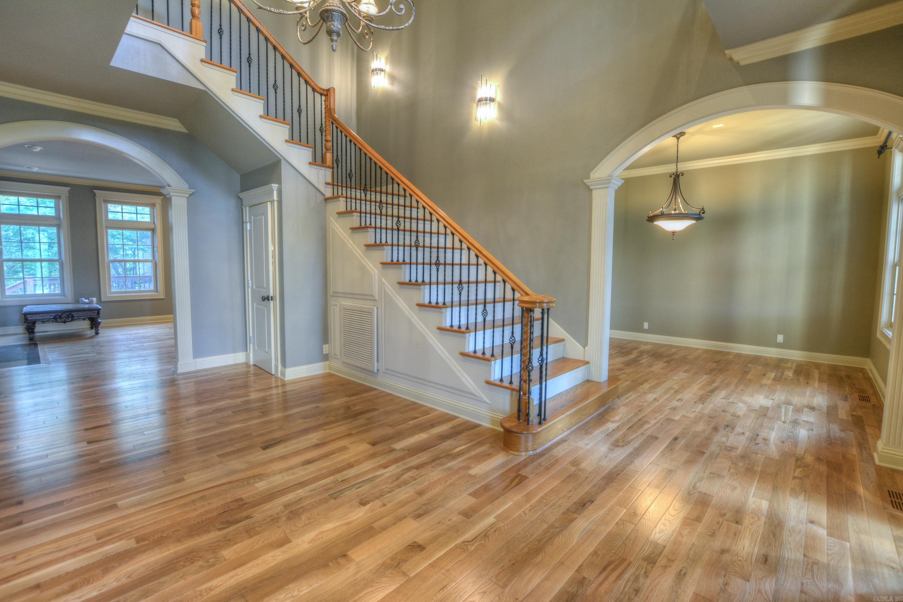 Grand Estate Living in Stonegate