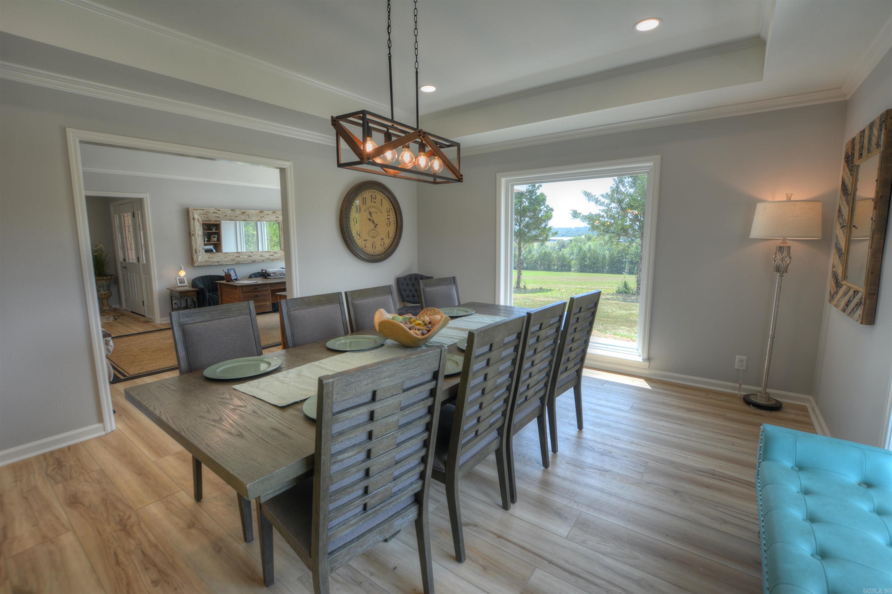 Dream Country Estate with Pool, Pond & 35 Acres