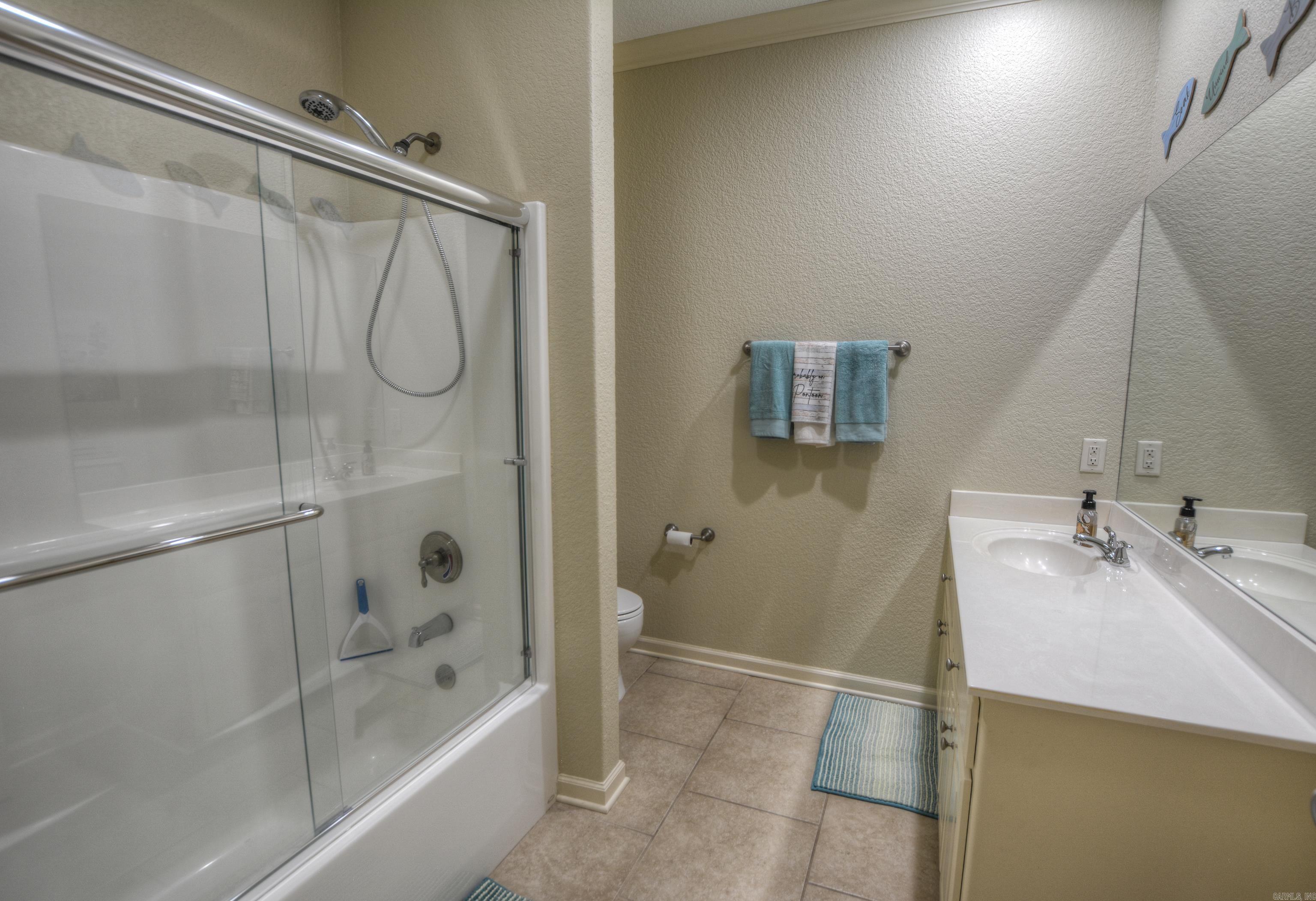 Luxury Lakefront Living at Lake Pointe