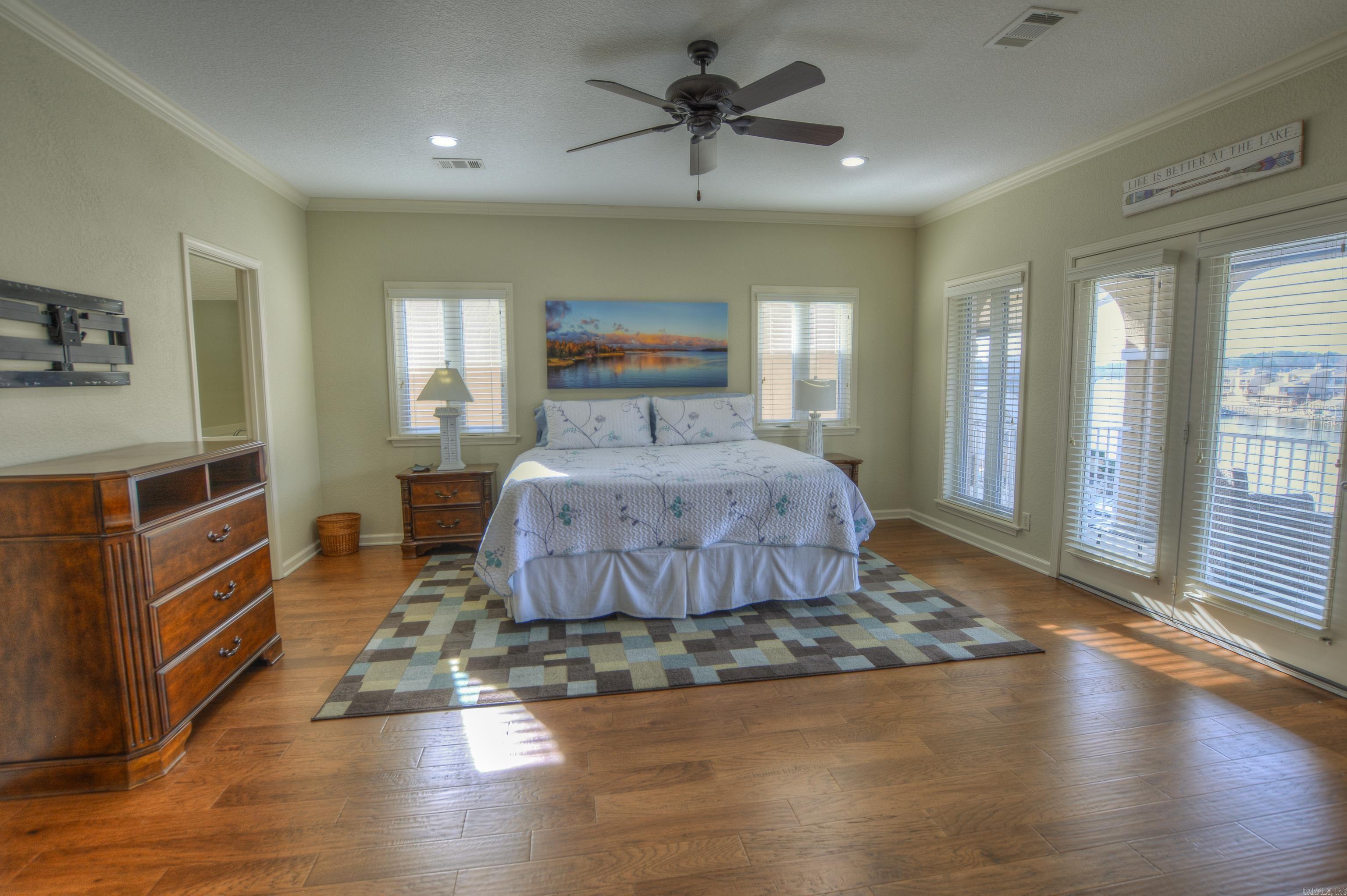 156 Villa Point Unit: B