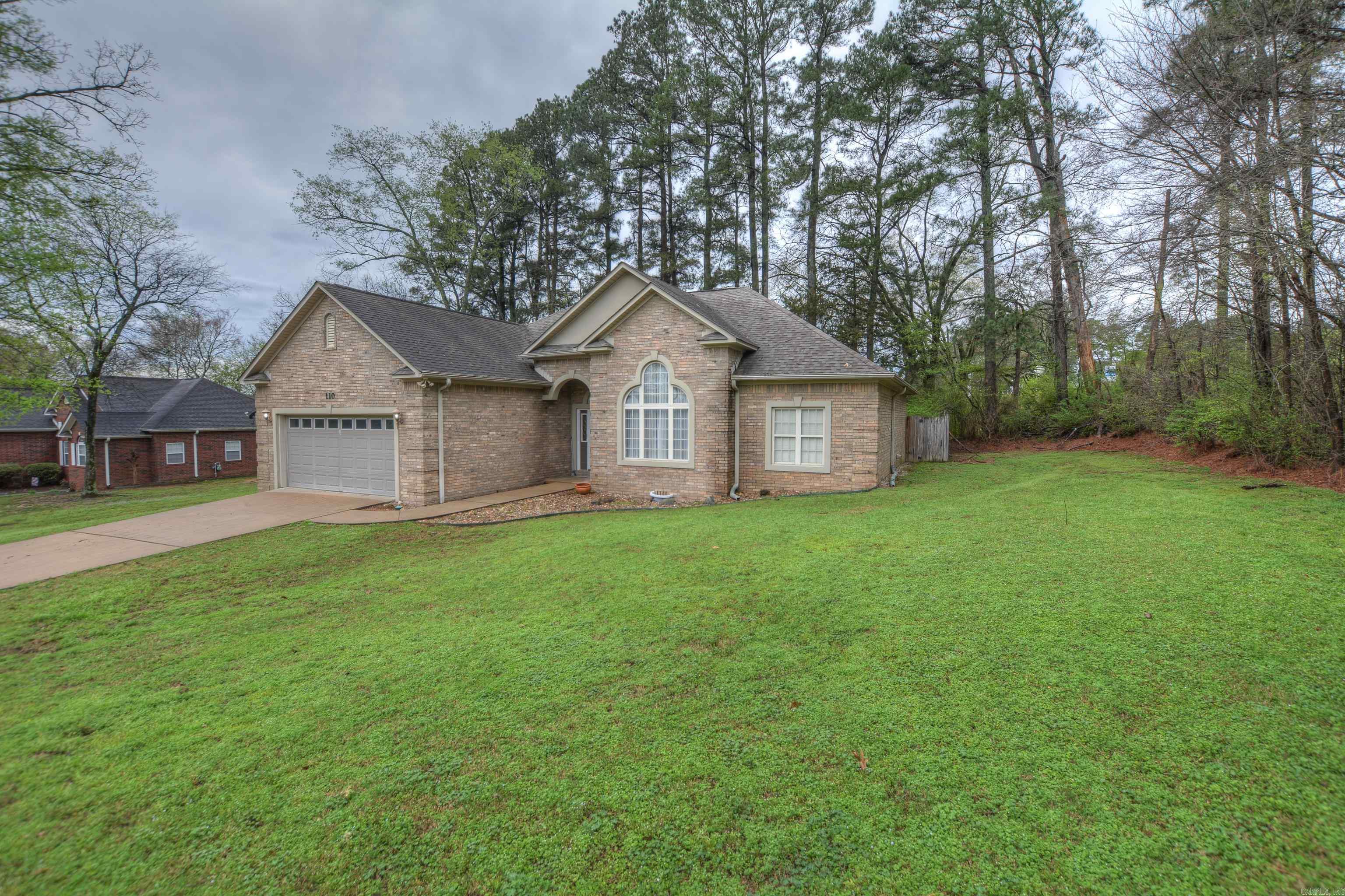 Easy Living in the Heart of Hot Springs 