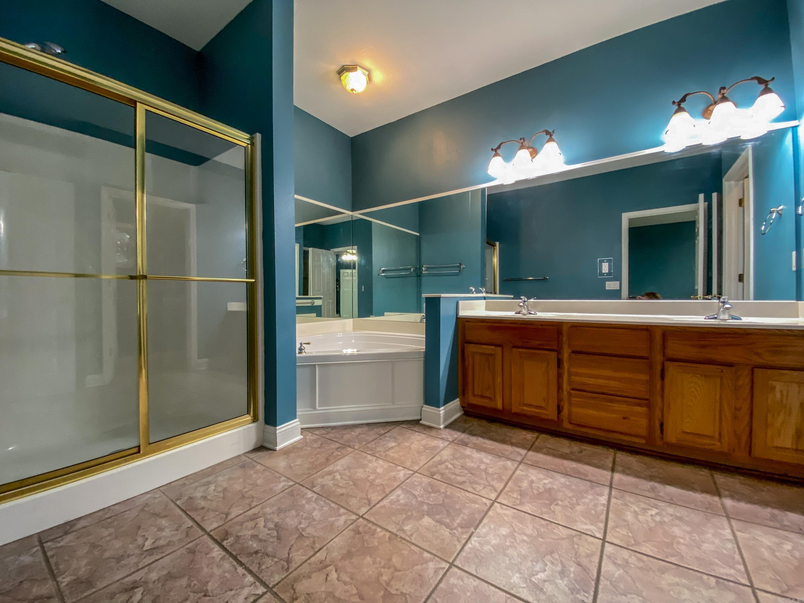 Easy Living in the Heart of Hot Springs 
