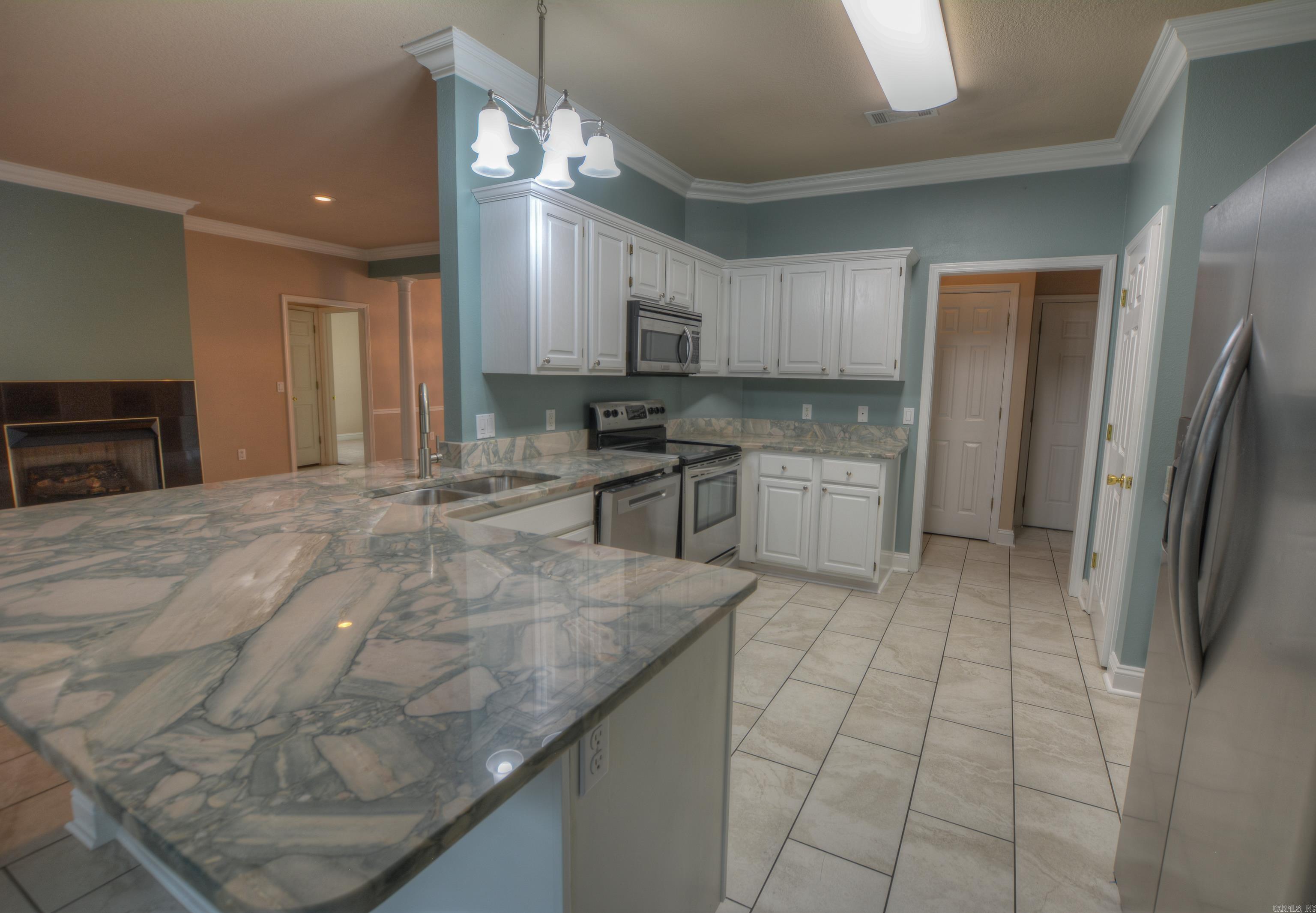 Easy Living in the Heart of Hot Springs 