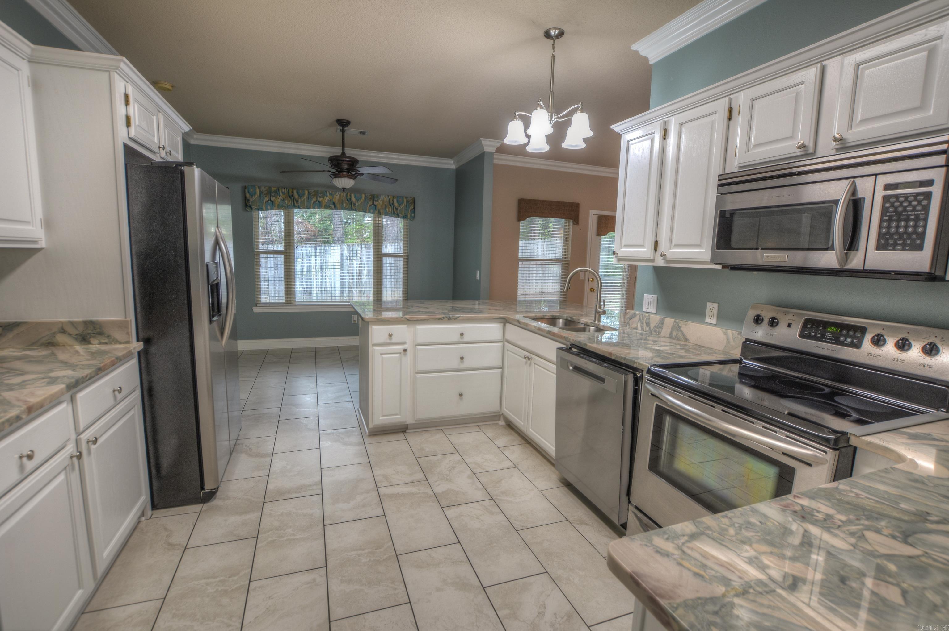 Easy Living in the Heart of Hot Springs 