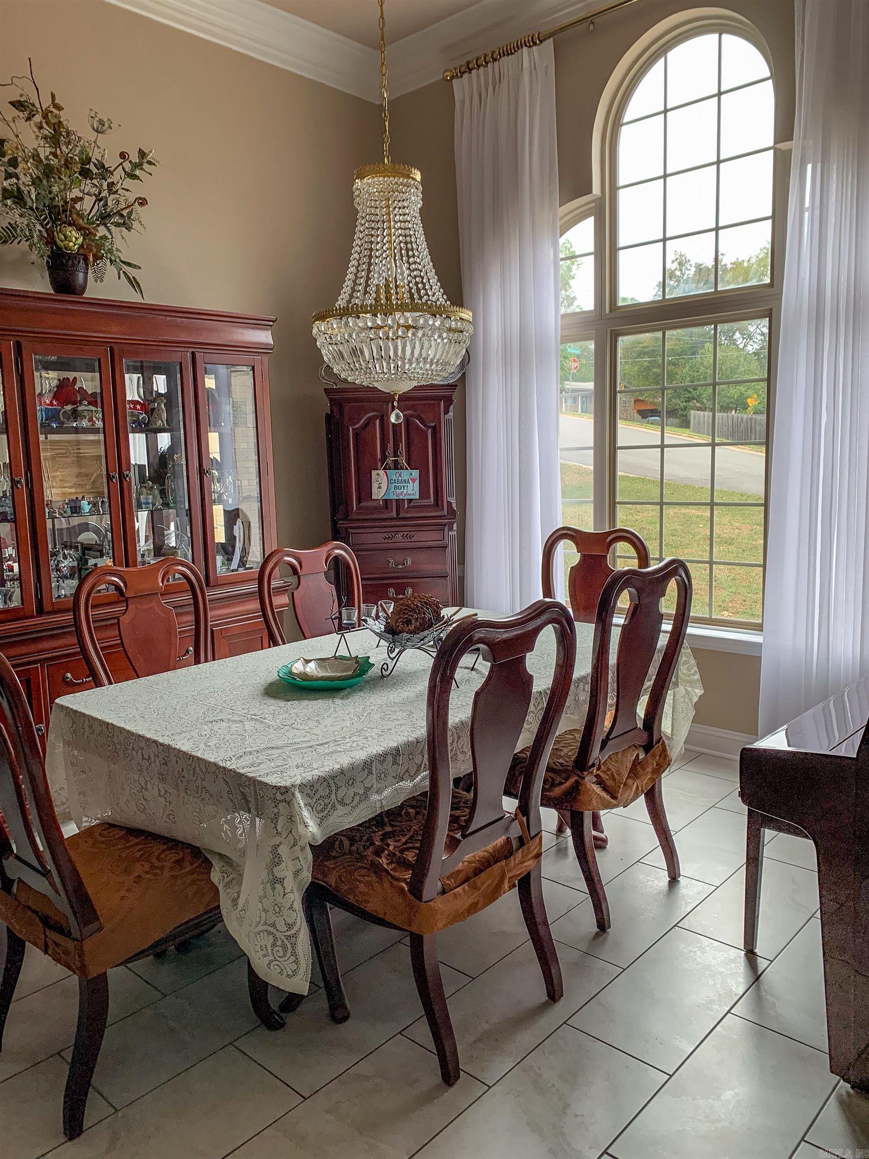 Easy Living in the Heart of Hot Springs – Shady Woods Gem