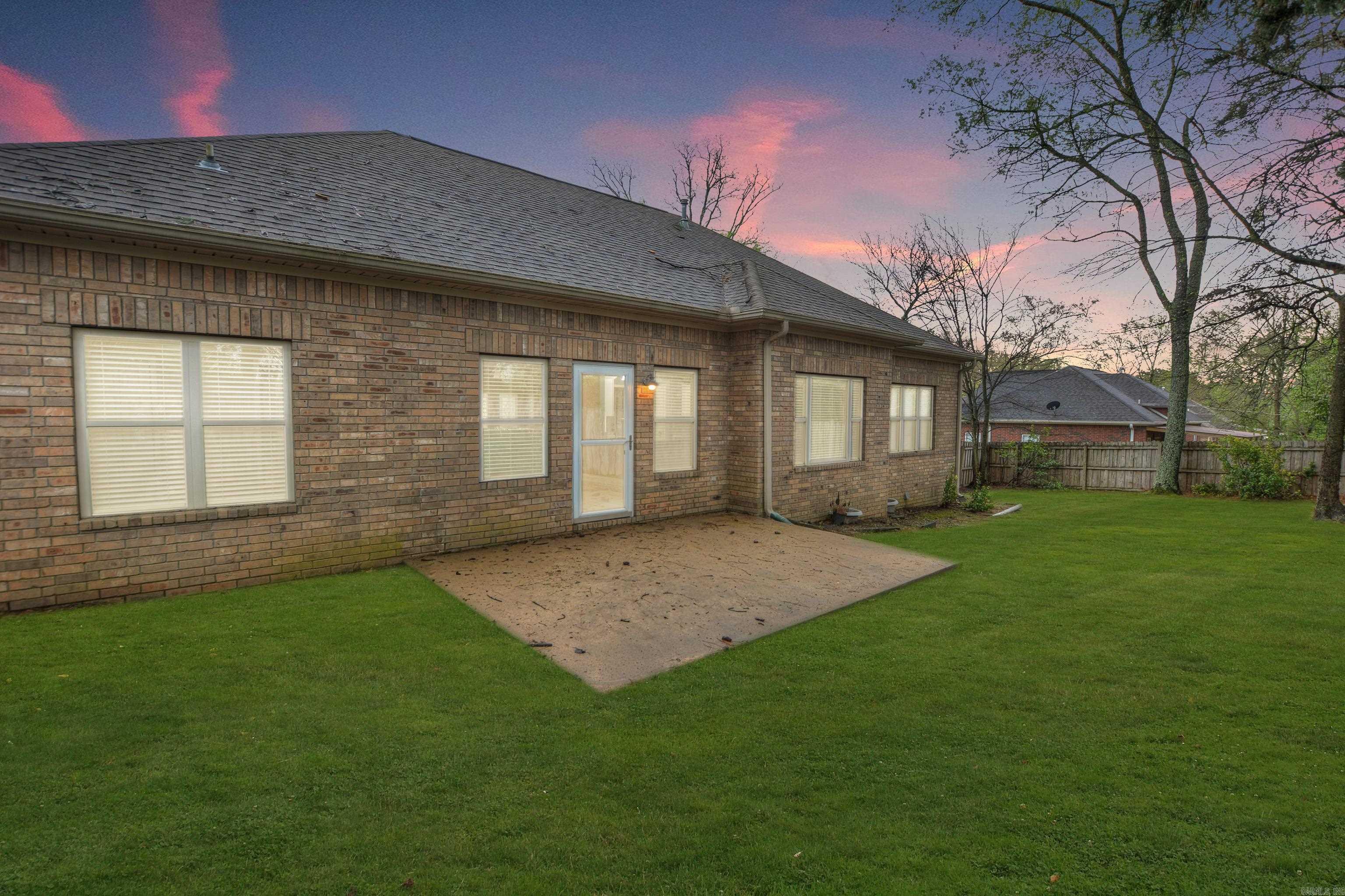 Easy Living in the Heart of Hot Springs 