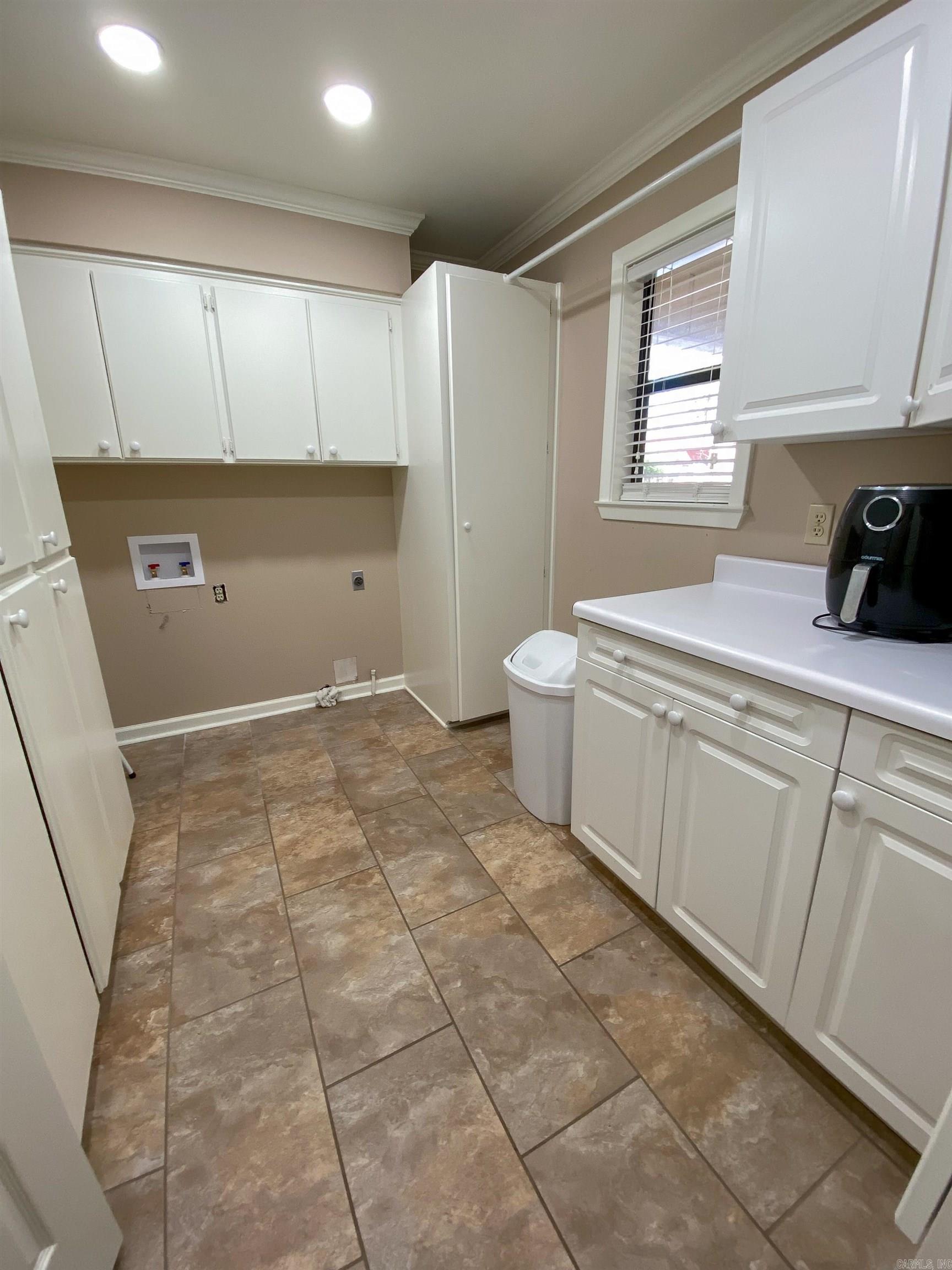 The Ultimate Entertaining Oasis on Lake Hamilton