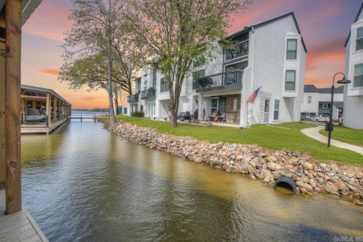 Island-Style Serenity