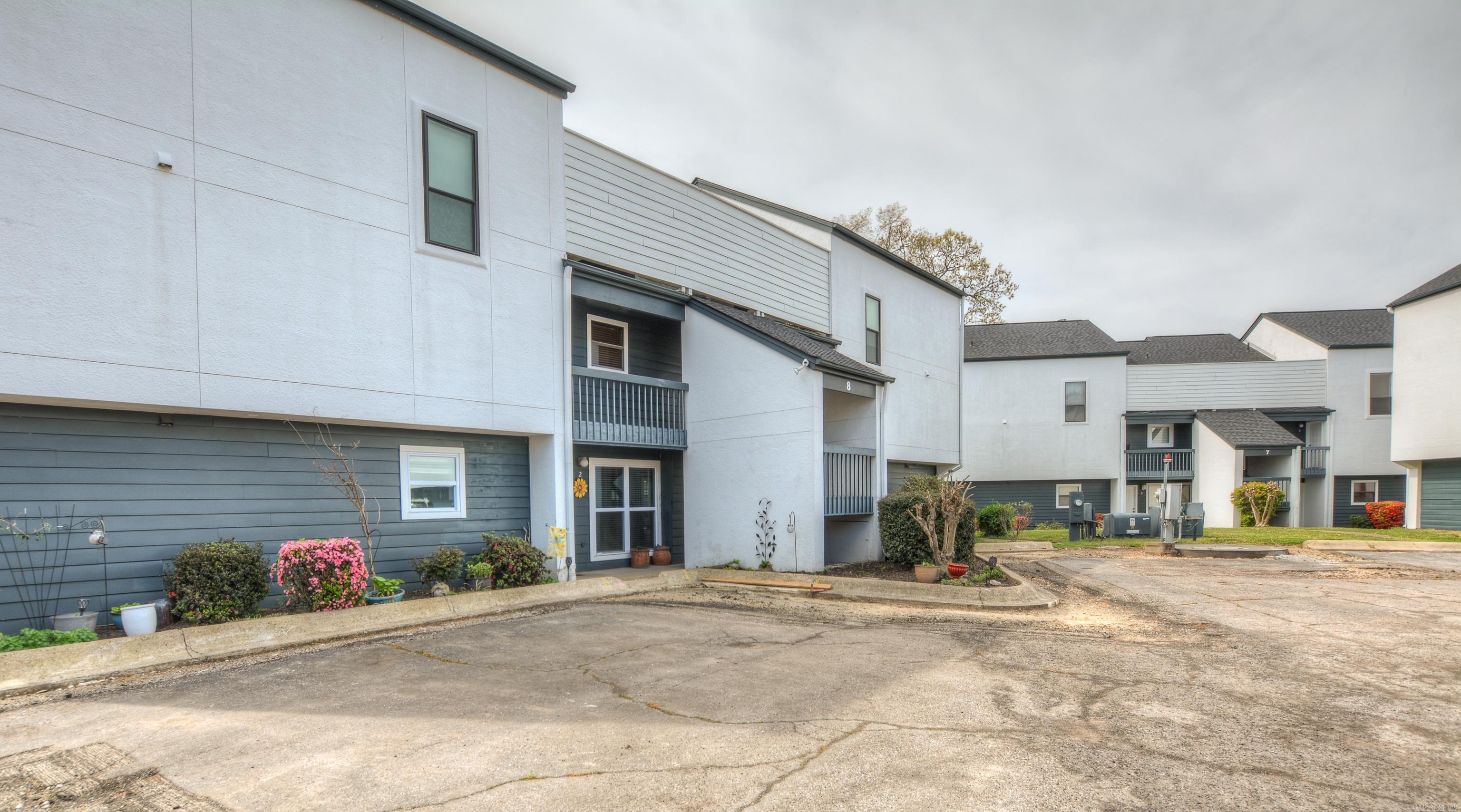 Island-Style Serenity