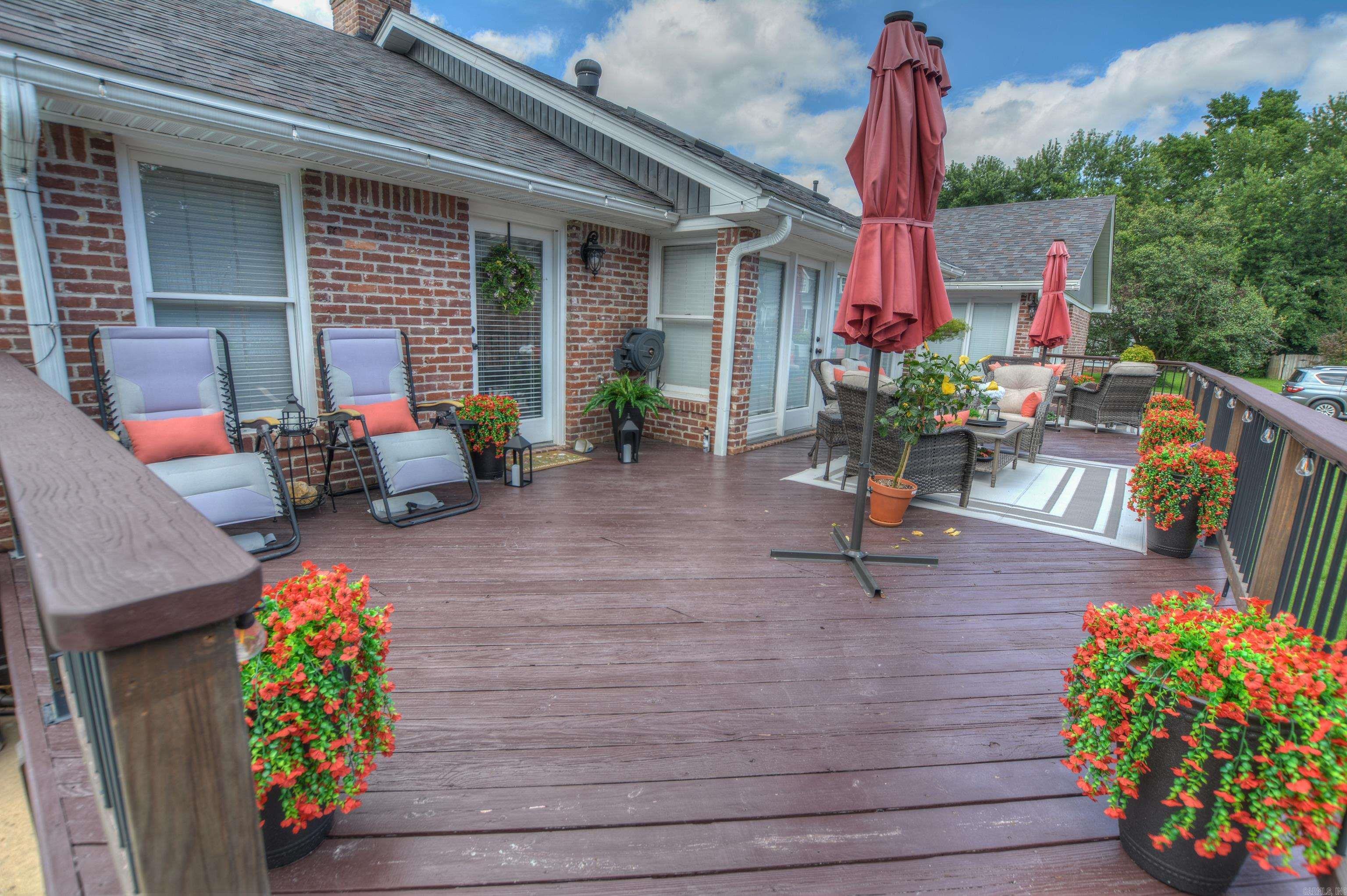 105 Waters Edge Cove