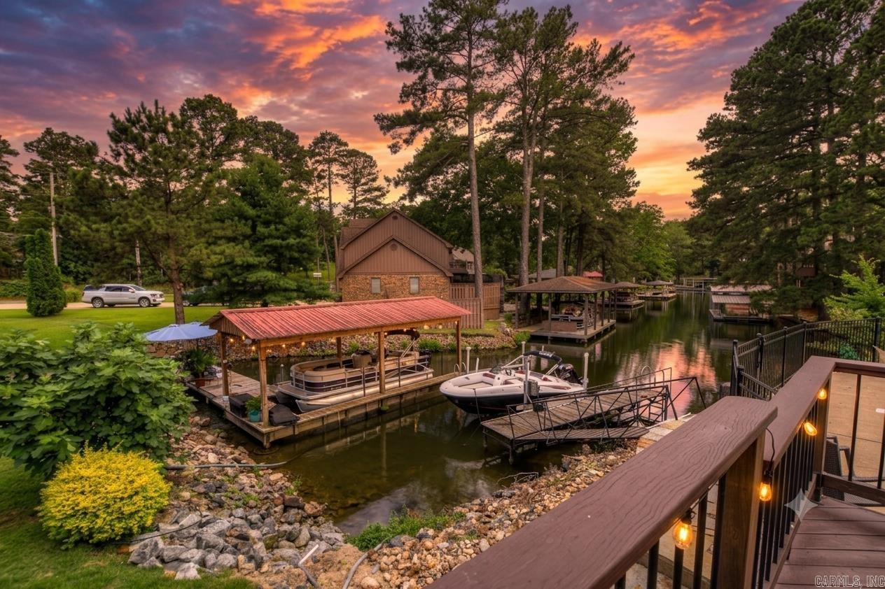 105 Waters Edge Cove