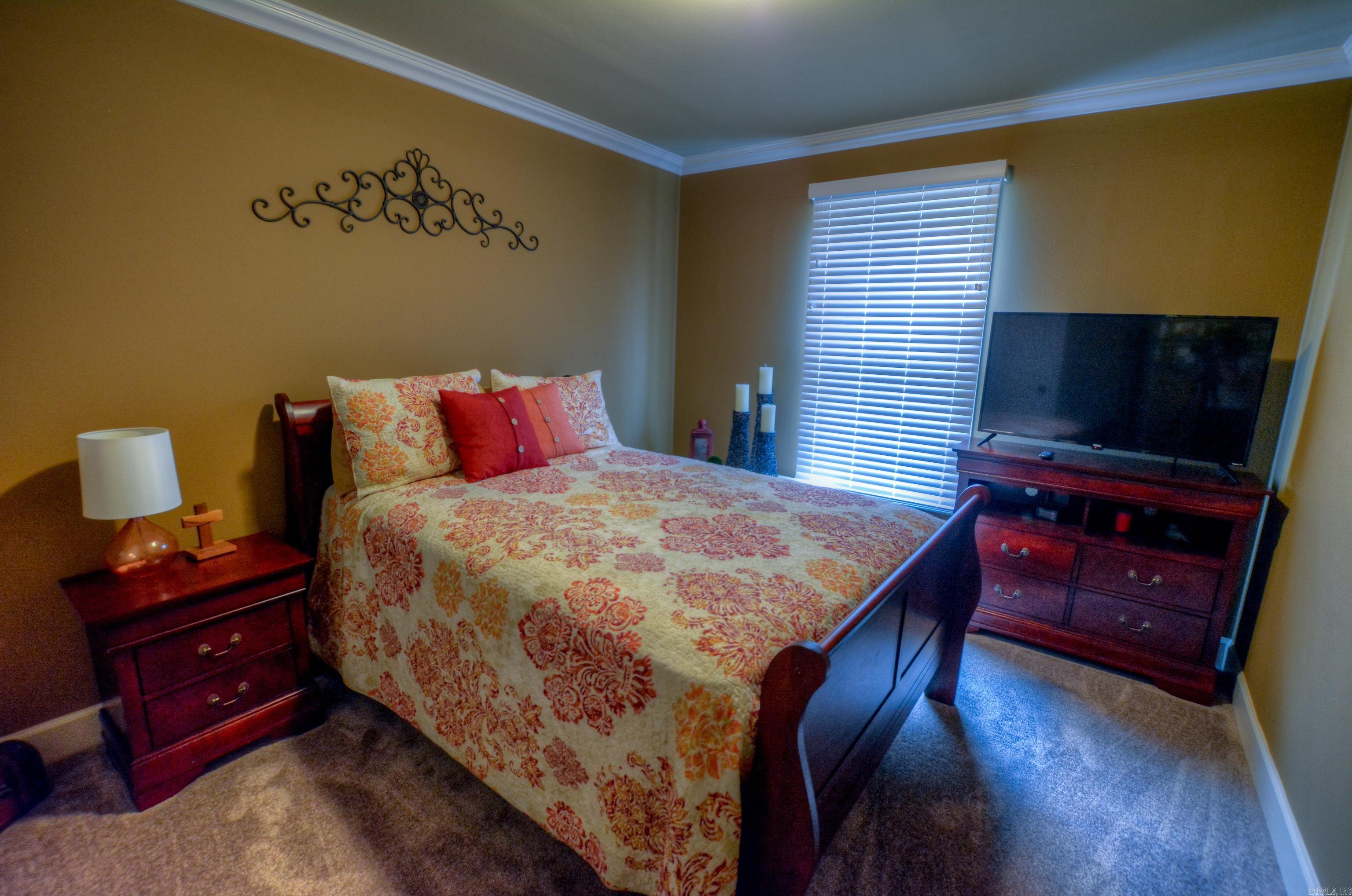 105 Waters Edge Cove