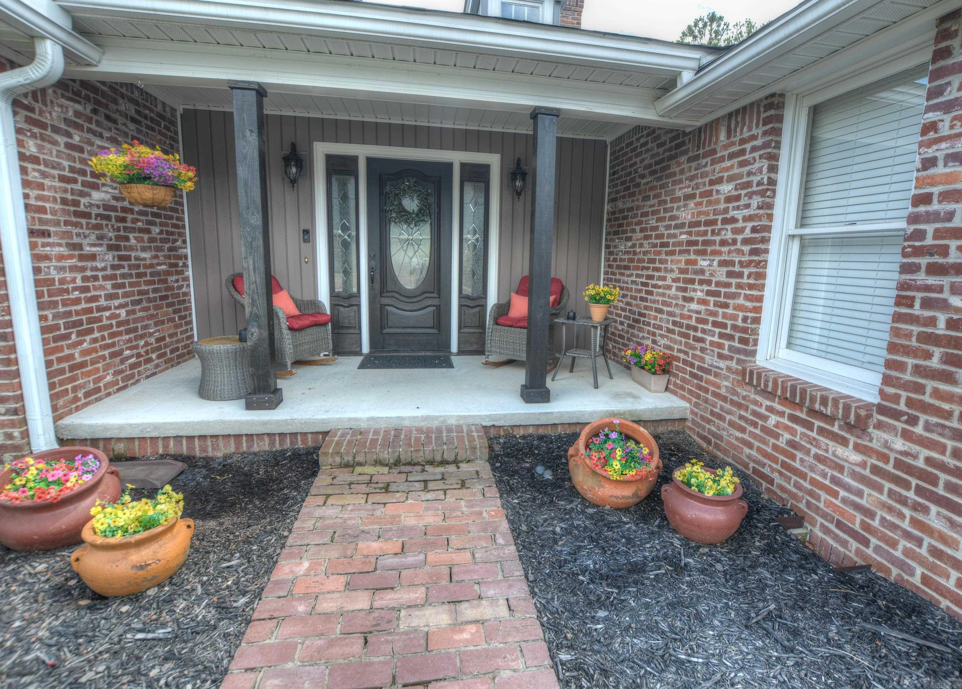 105 Waters Edge Cove