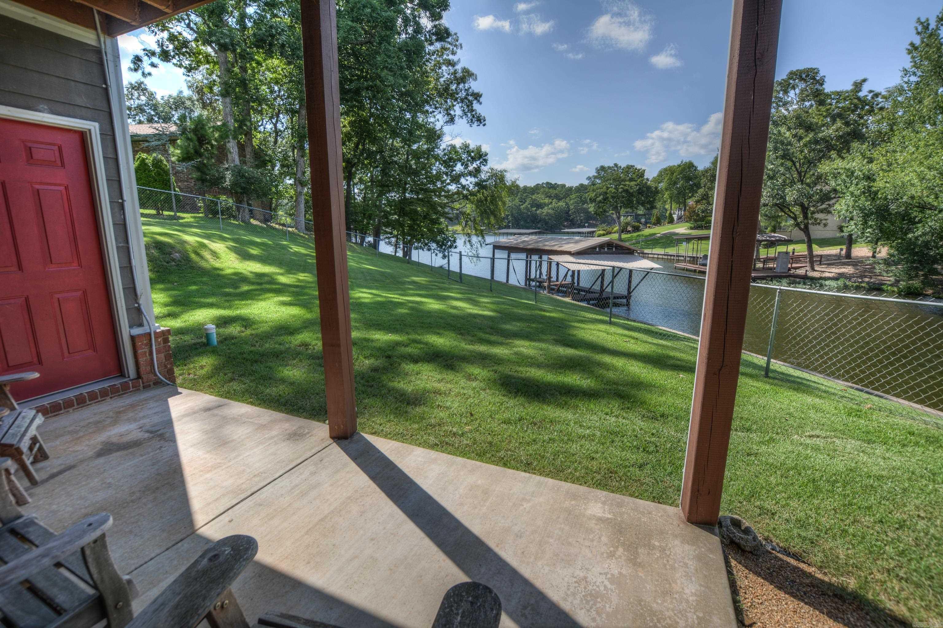 Charming Lake Hamilton Waterfront Home with Private Dock