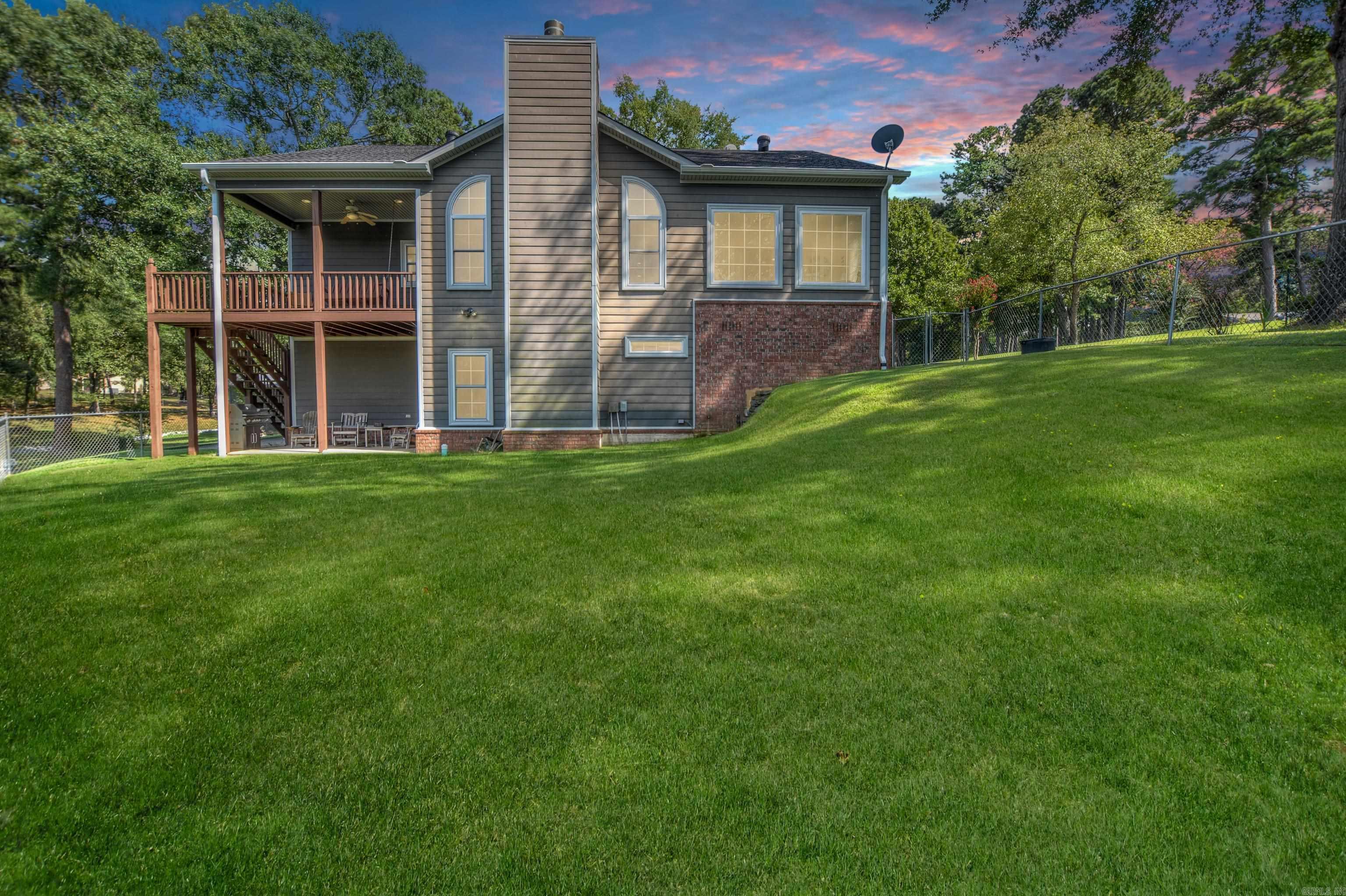 Charming Lake Hamilton Waterfront Home with Private Dock
