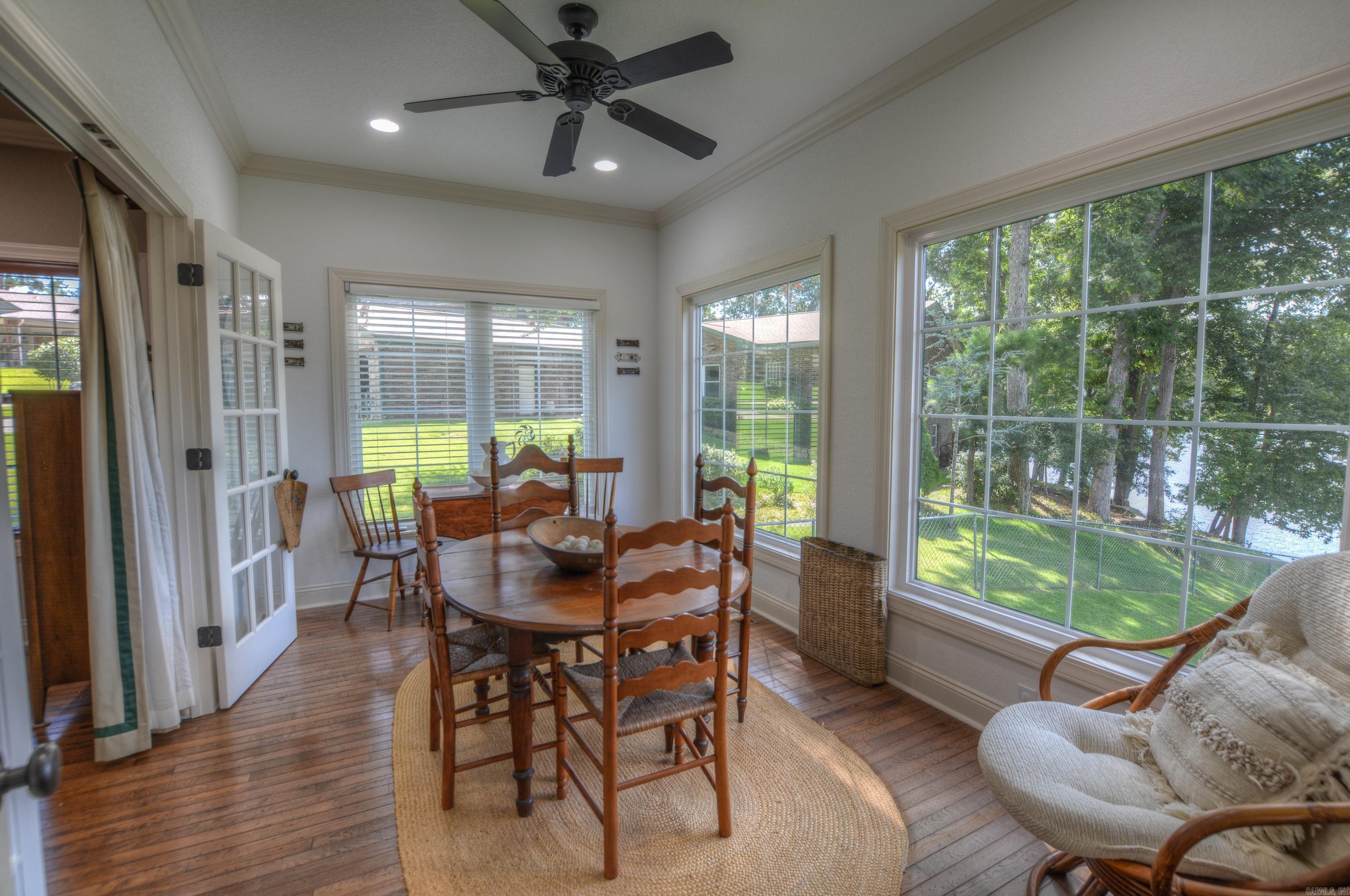 Charming Lake Hamilton Waterfront Home with Private Dock
