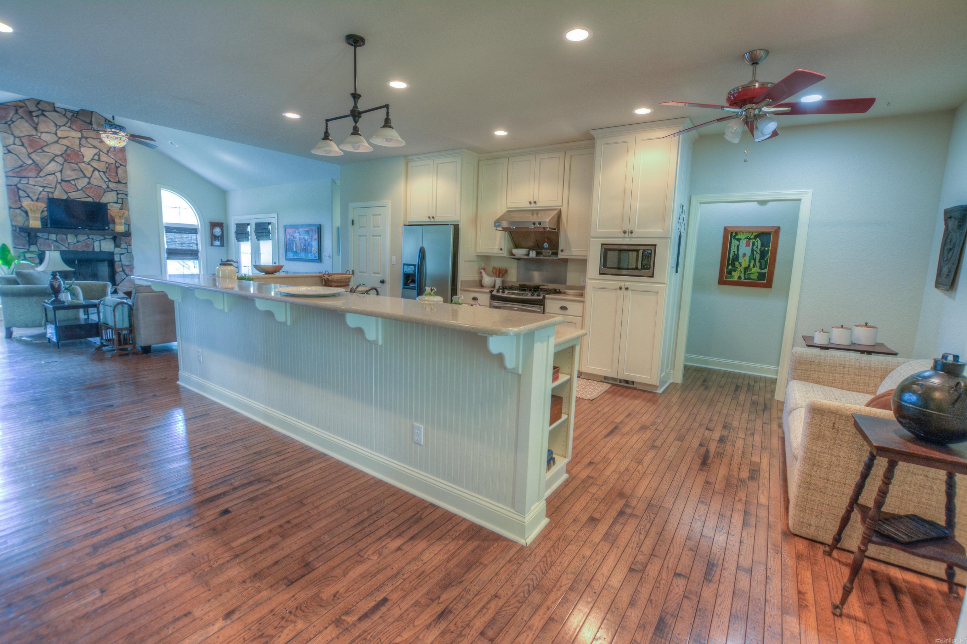 Charming Lake Hamilton Waterfront Home with Private Dock