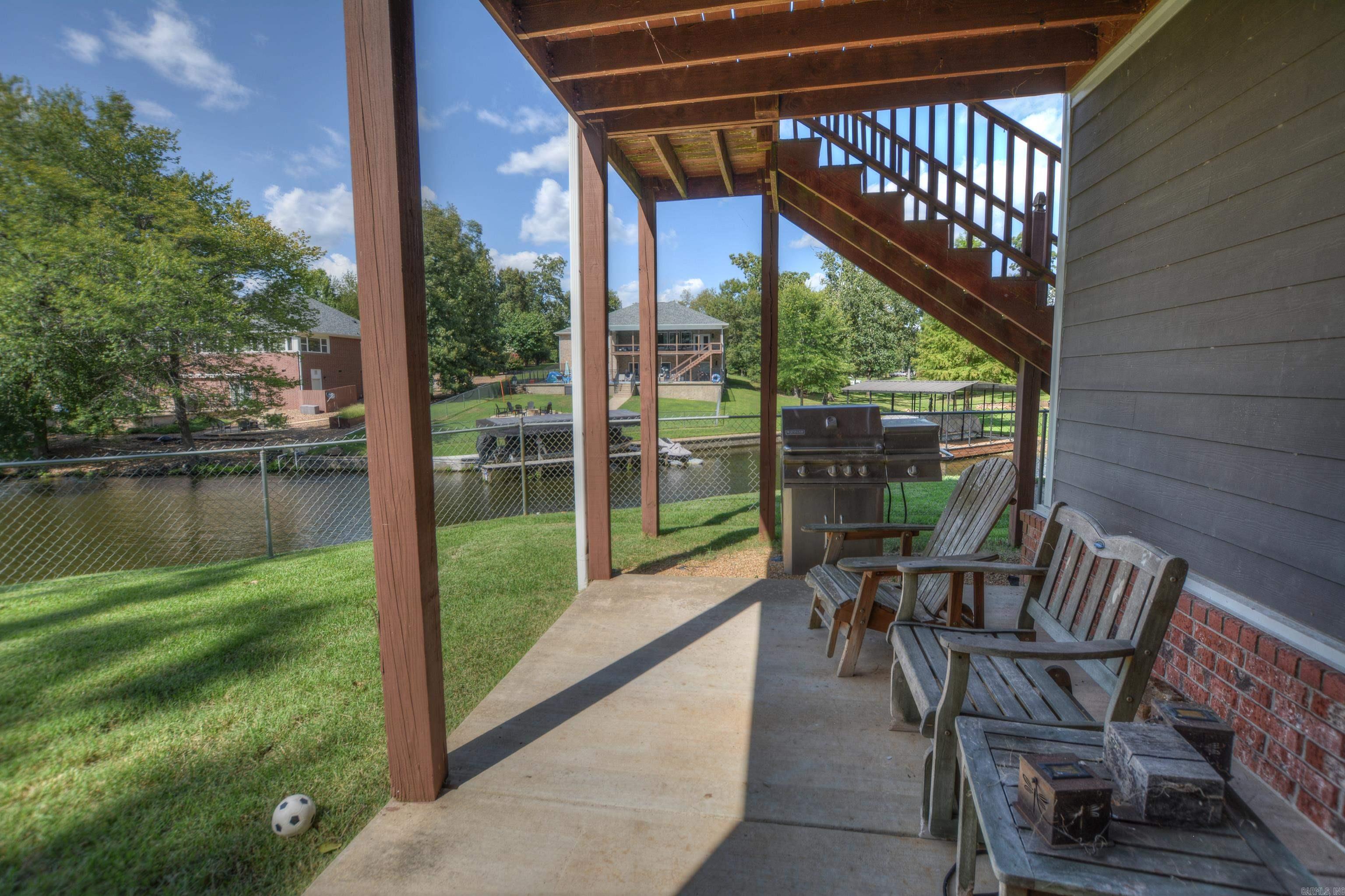 Charming Lake Hamilton Waterfront Home with Private Dock