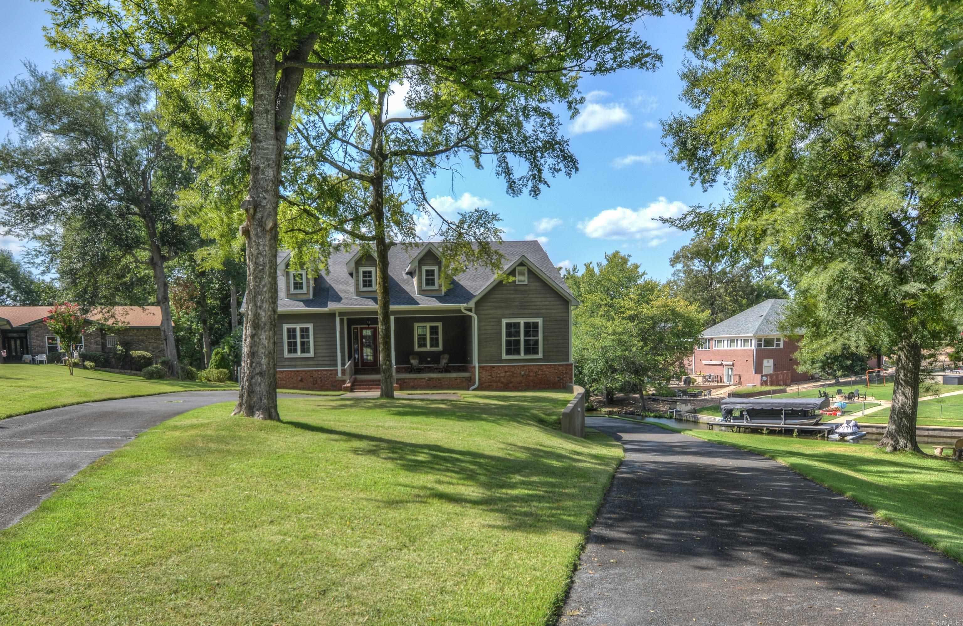 Charming Lake Hamilton Waterfront Home with Private Dock