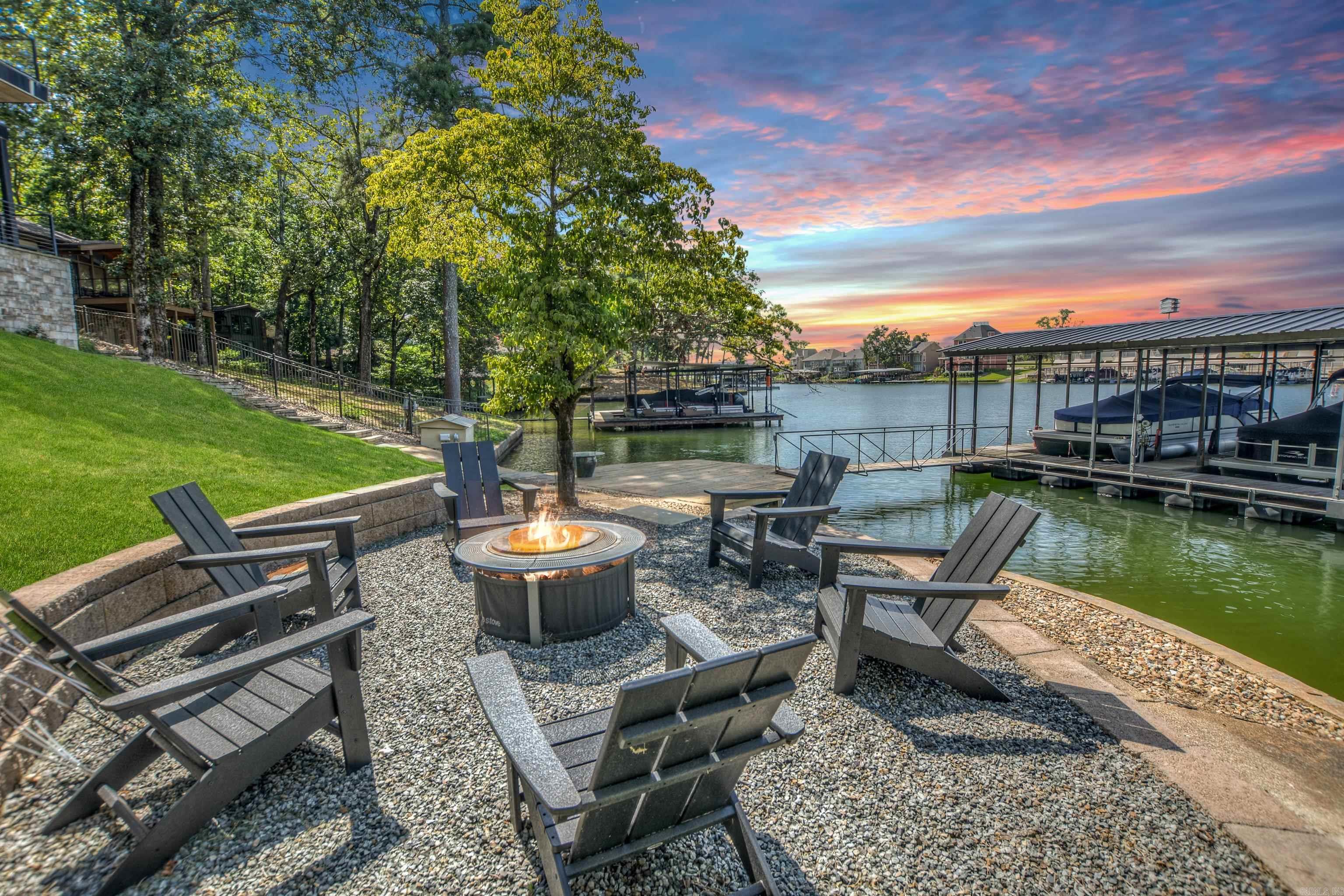 Lake Hamilton Architectural Masterpiece