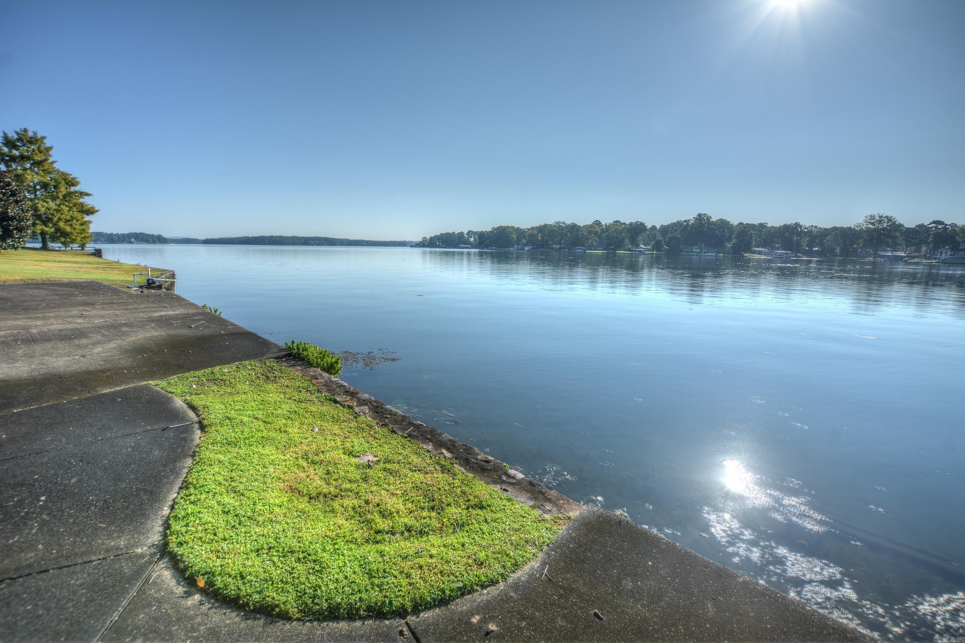 Gated Lakesouth Estates Waterfront Lot