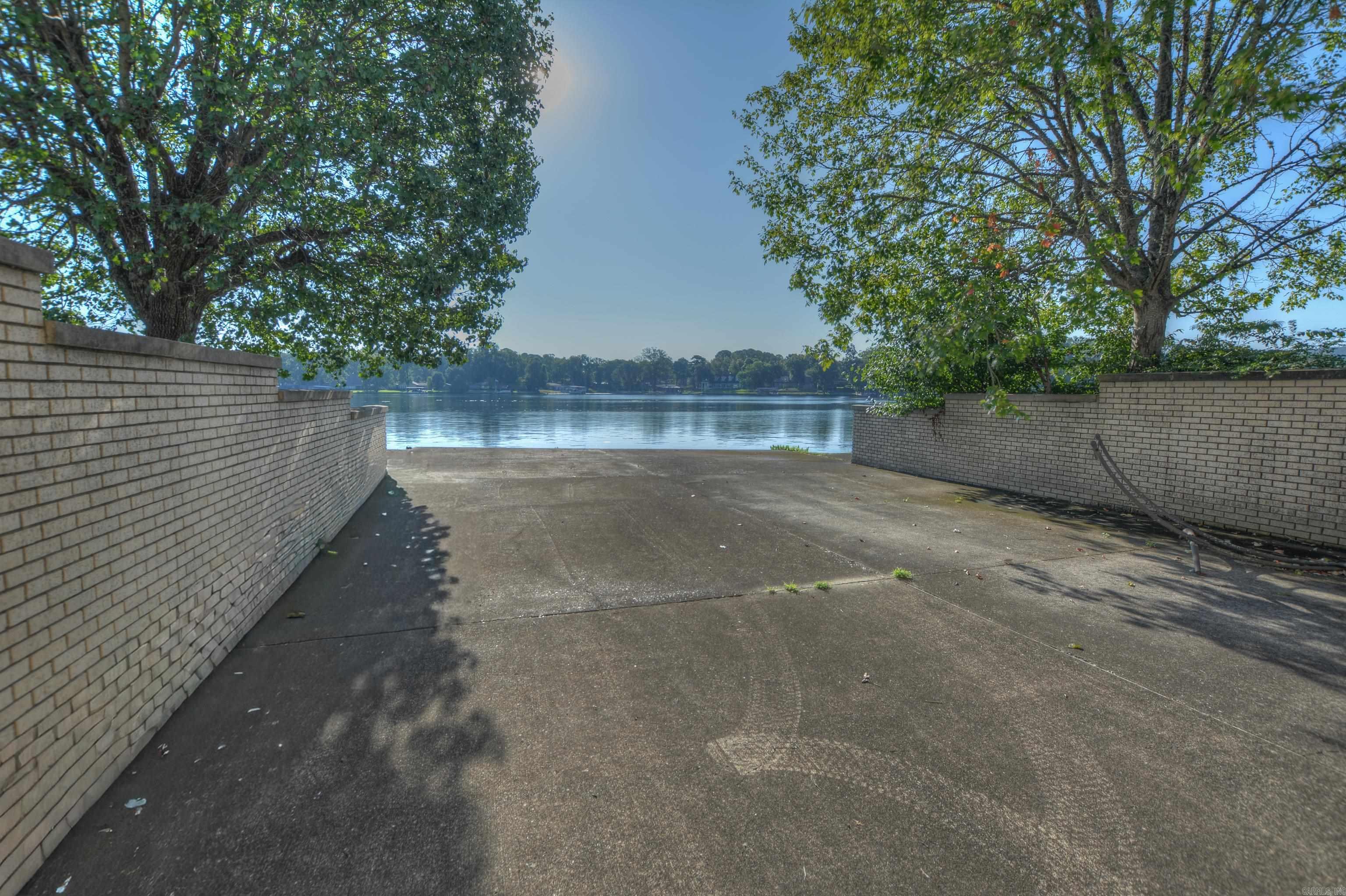 Gated Lakesouth Estates Waterfront Lot