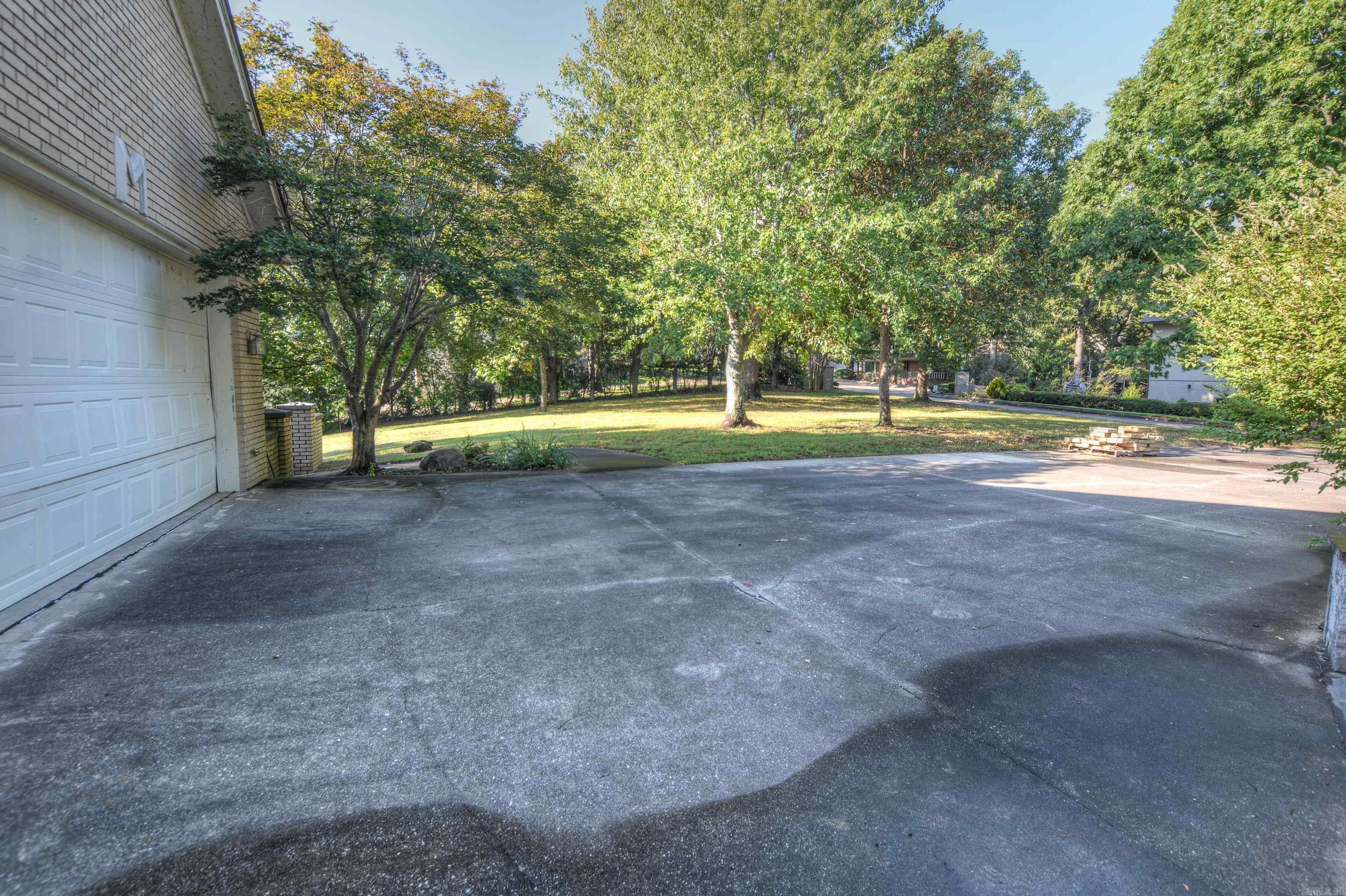 Gated Lakesouth Estates Waterfront Lot