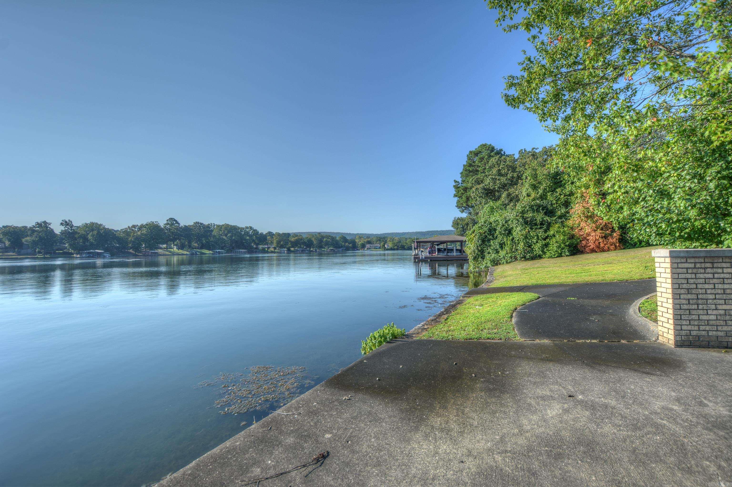 Gated Lakesouth Estates Waterfront Lot