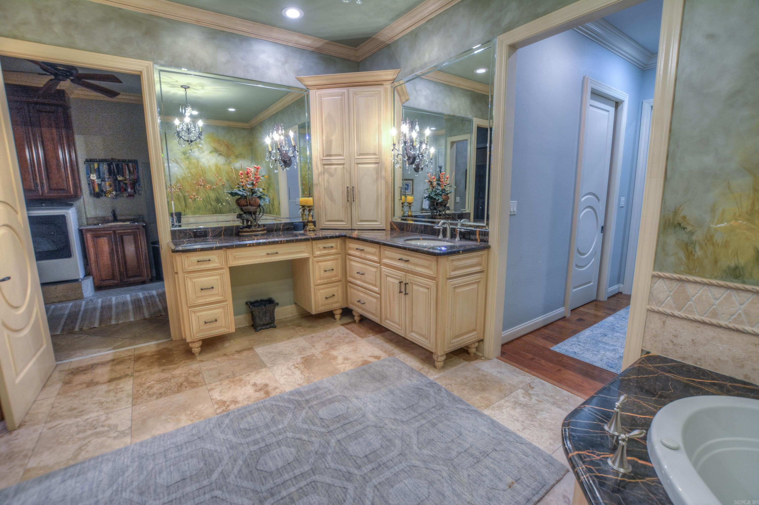 Lake Hamilton Entertainer's Dream