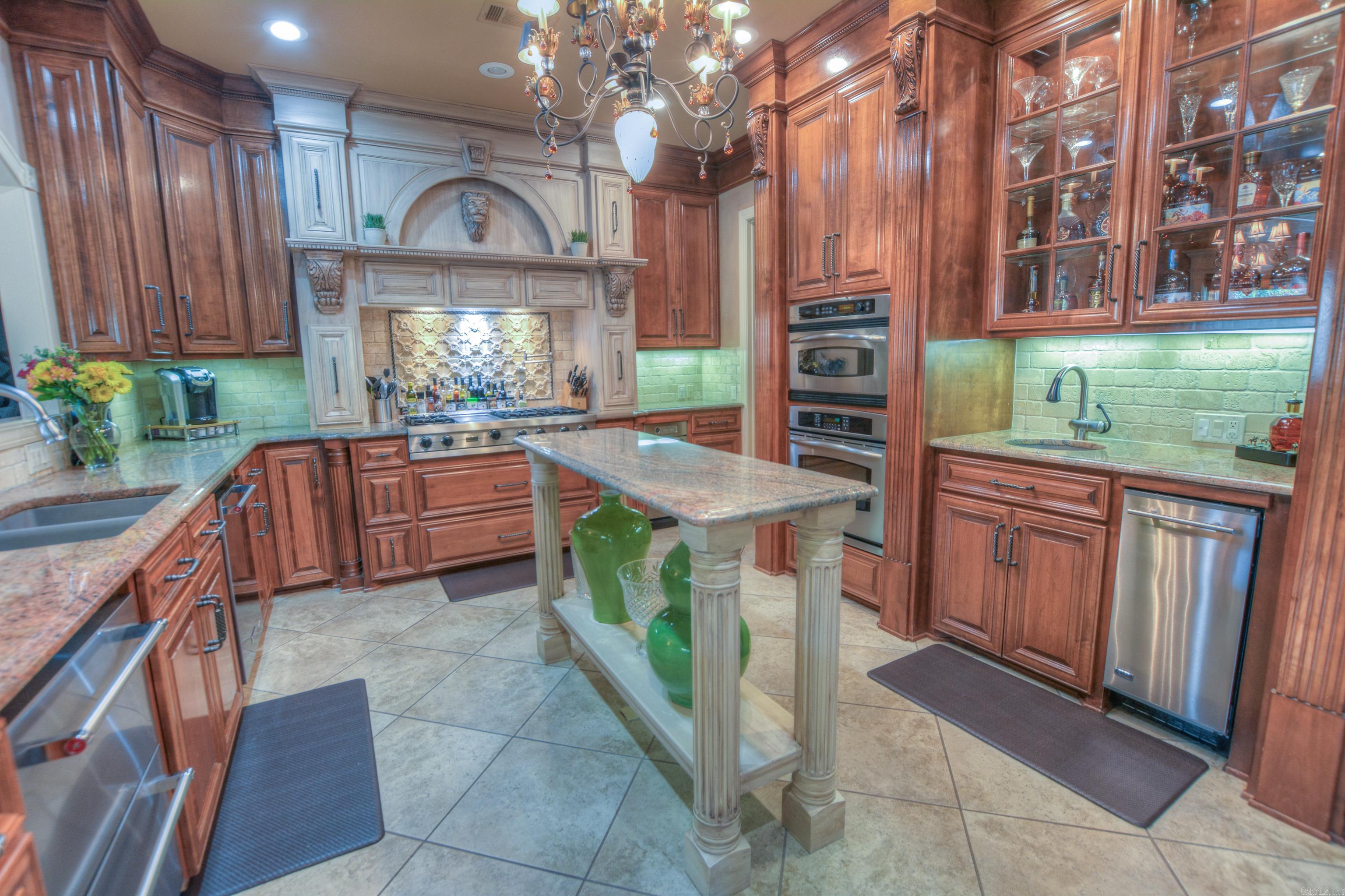 Lake Hamilton Entertainer's Dream