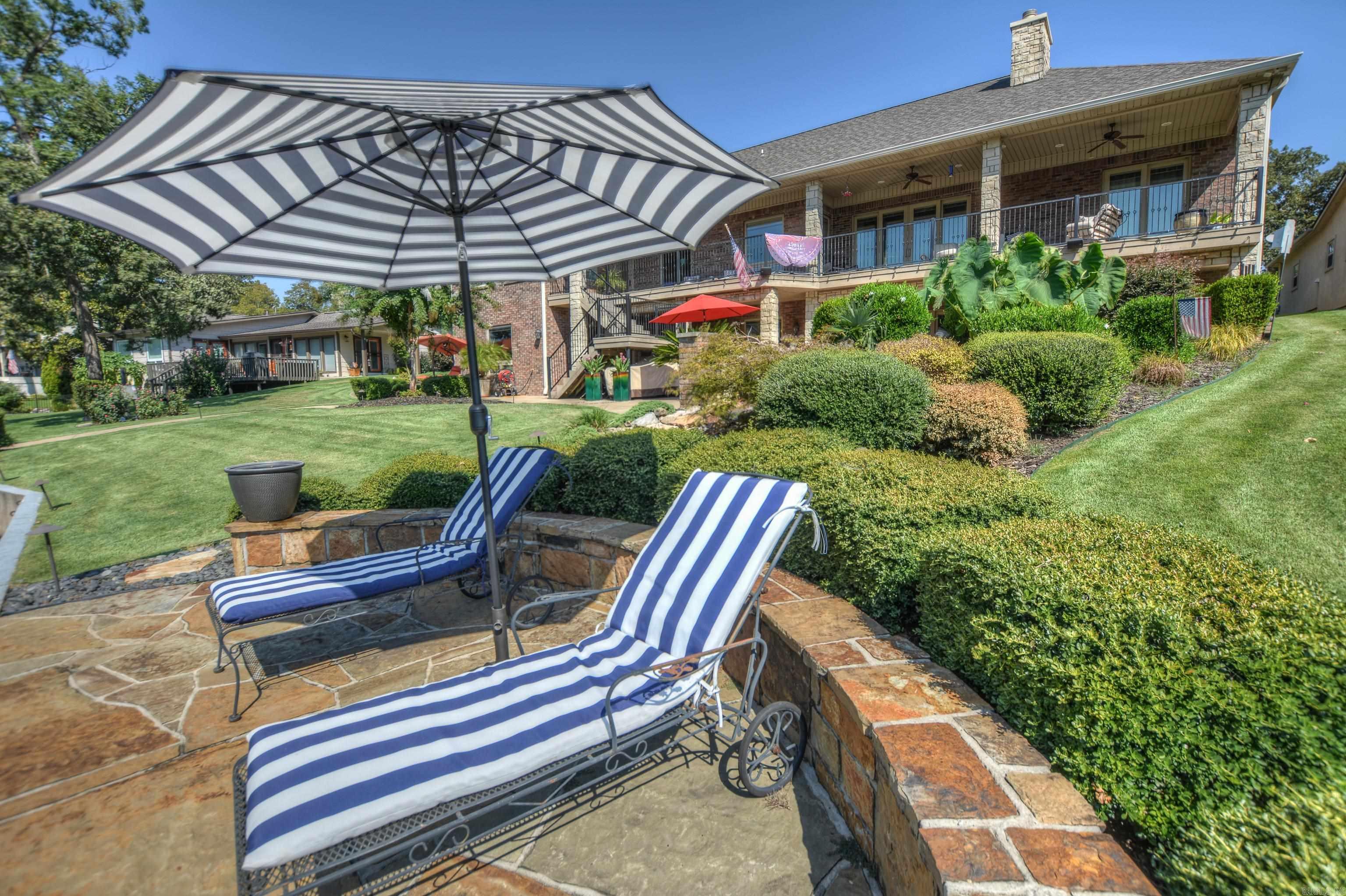 Lake Hamilton Entertainer's Dream