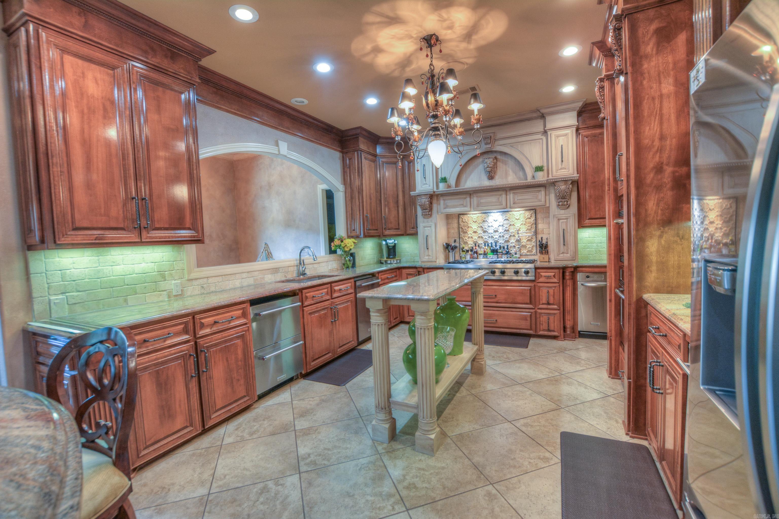 Lake Hamilton Entertainer's Dream