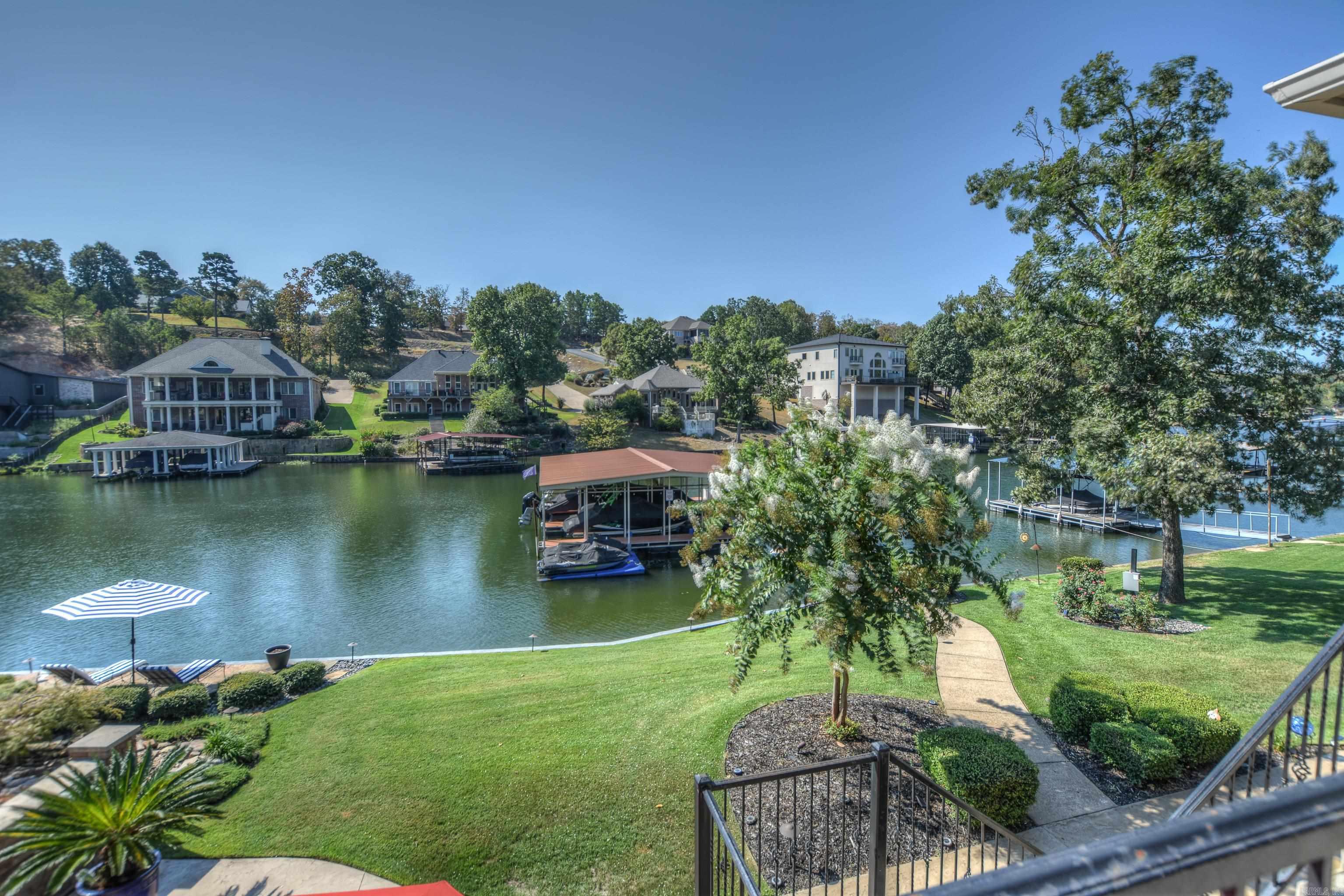 Lake Hamilton Entertainer's Dream