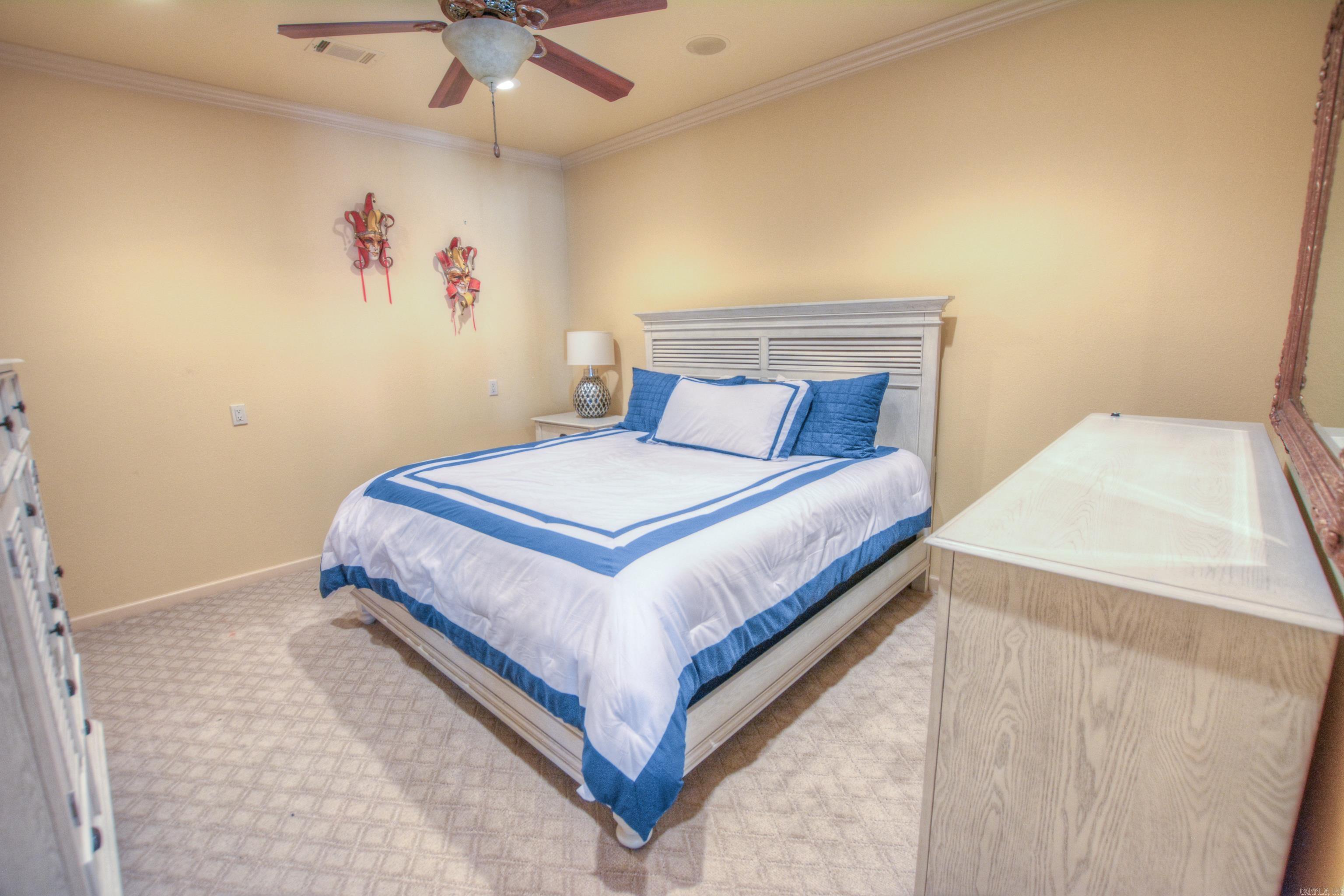 Lake Hamilton Entertainer's Dream