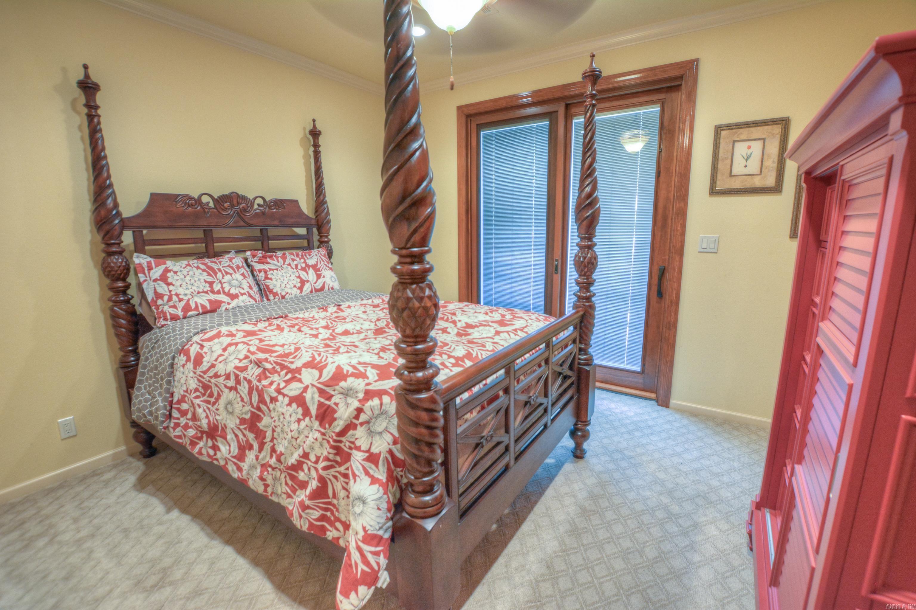 Lake Hamilton Entertainer's Dream