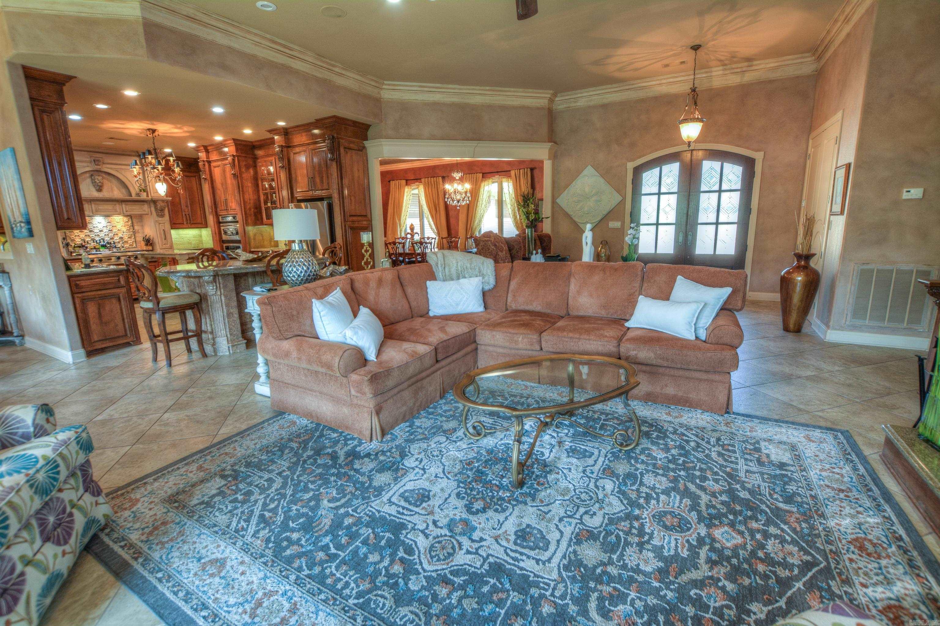 Lake Hamilton Entertainer's Dream