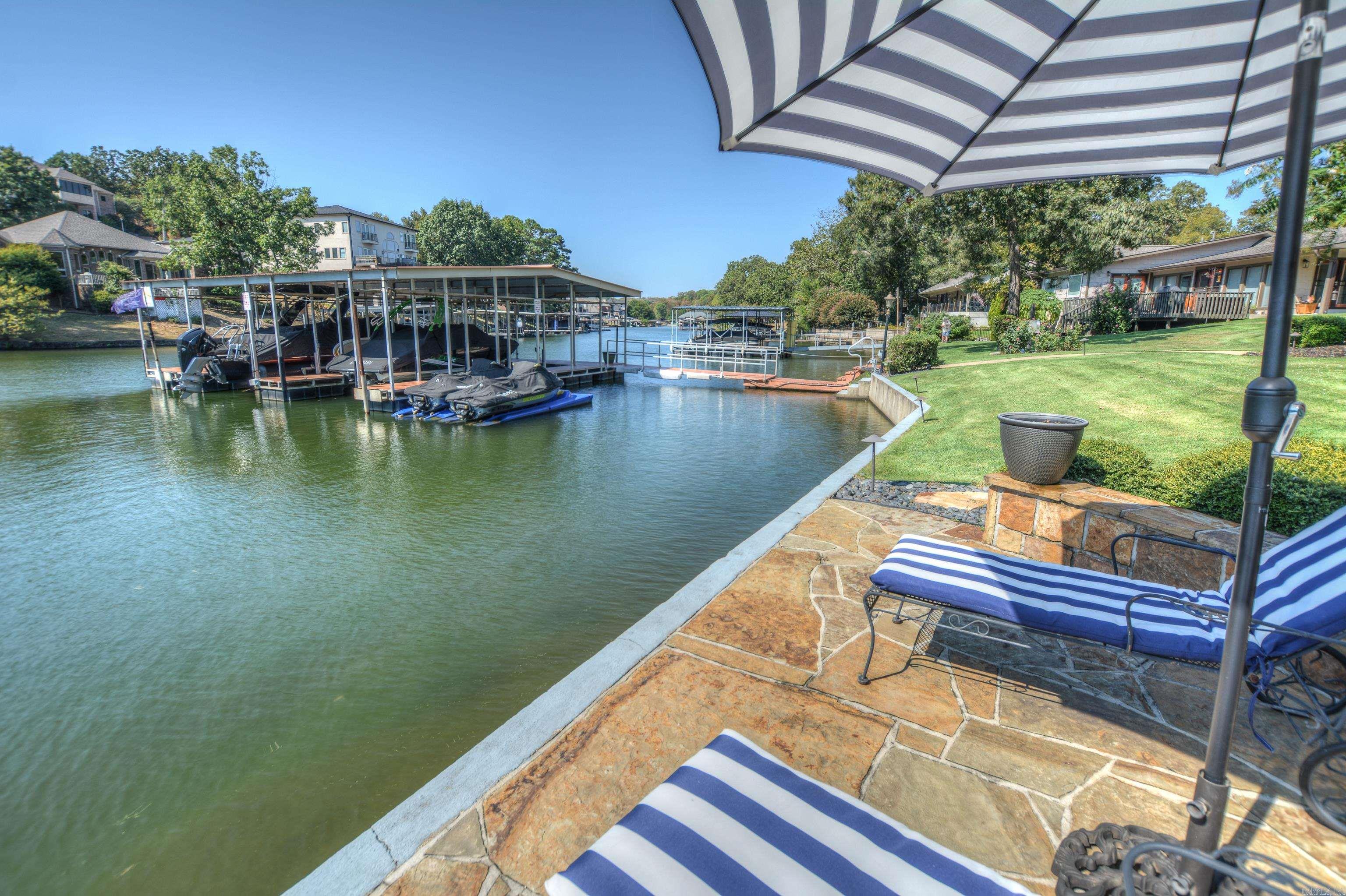 Lake Hamilton Entertainer's Dream